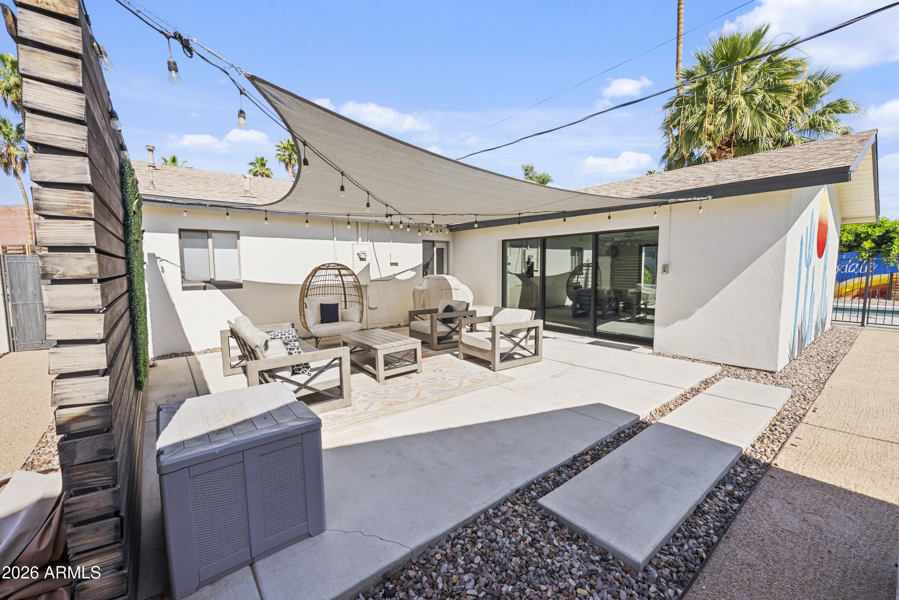 2713 N 73RD Place