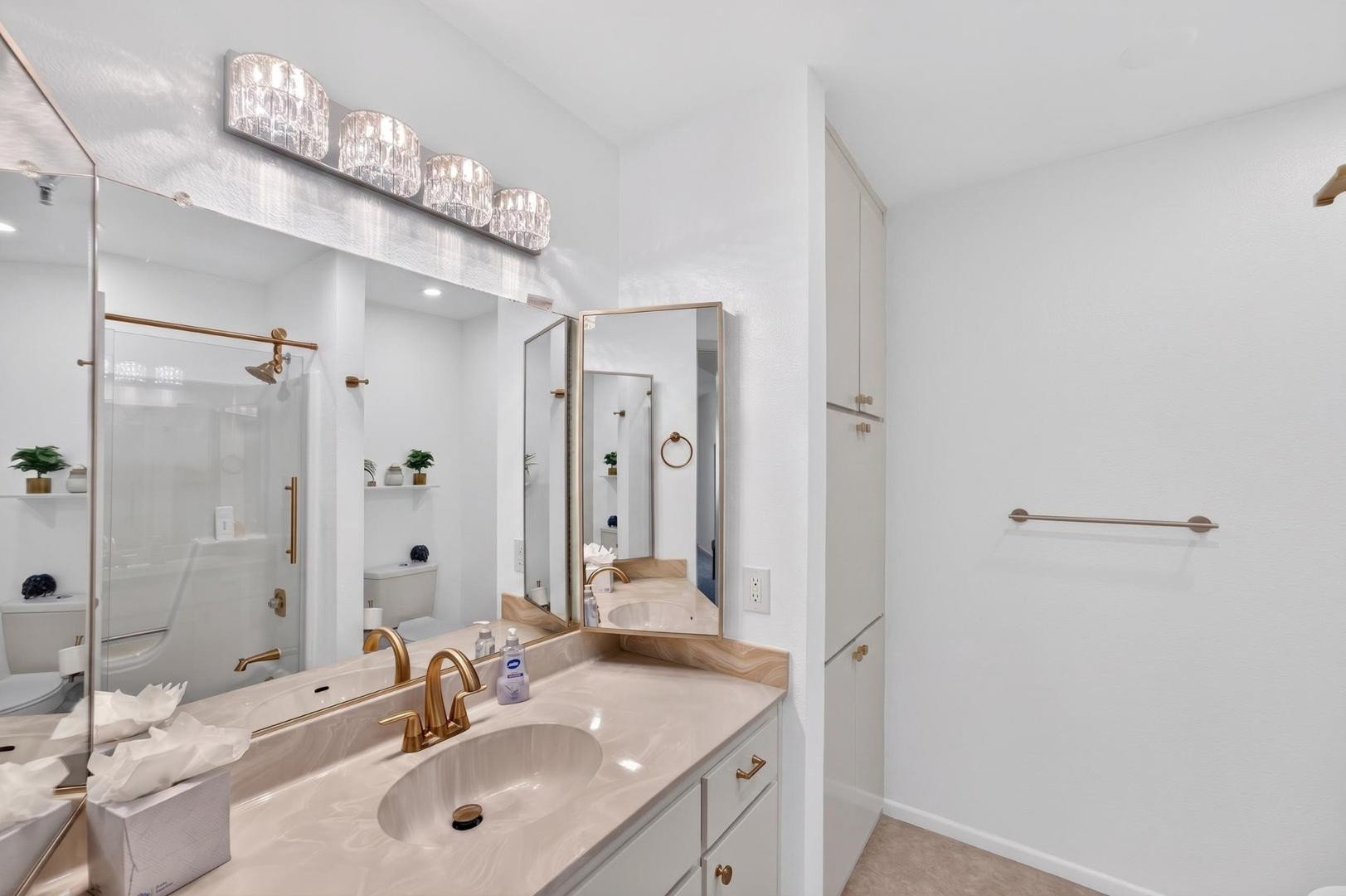 425 S Parkcrest Unit 334
