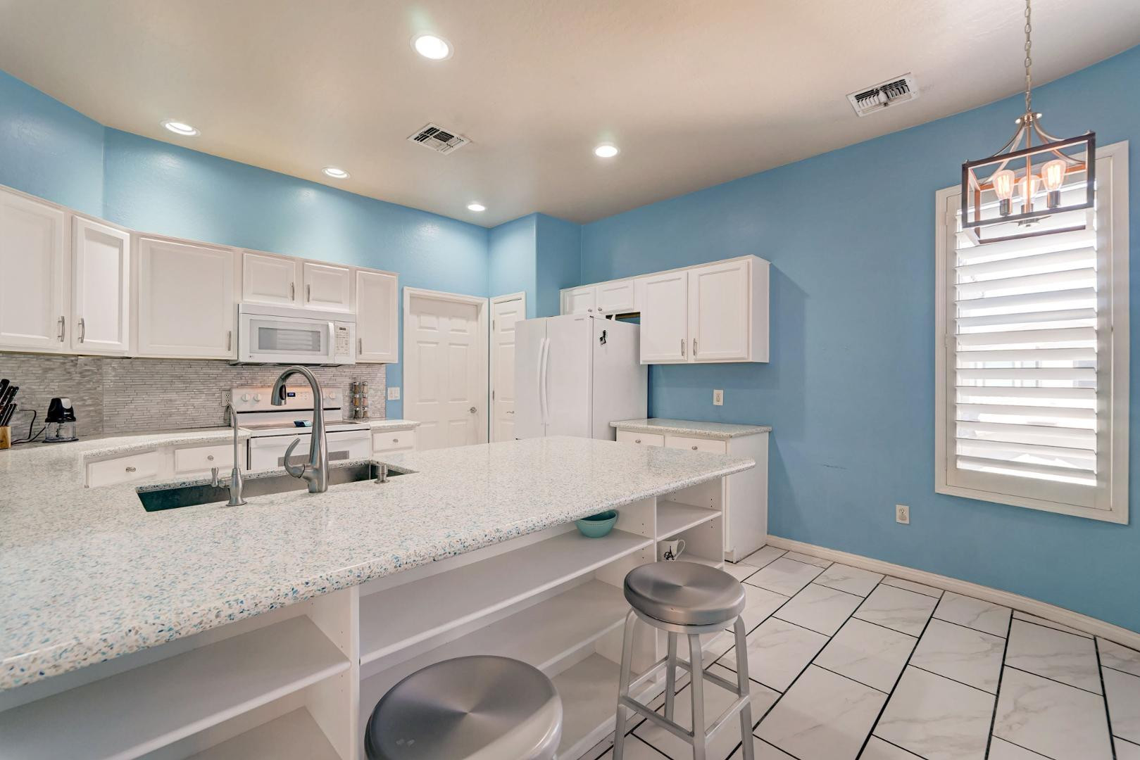 3131 E Legacy Drive 2123