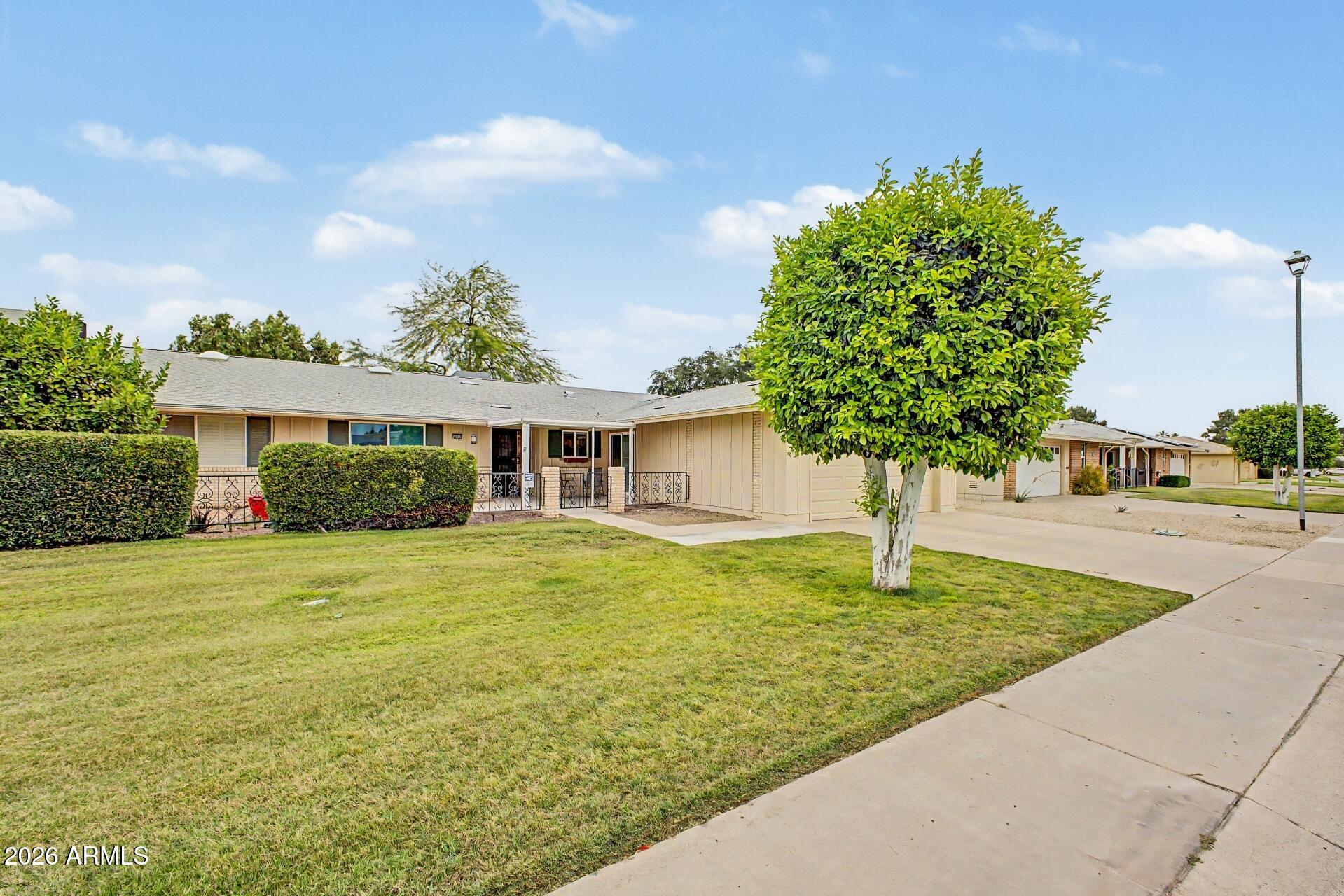 10840 W CARON Drive