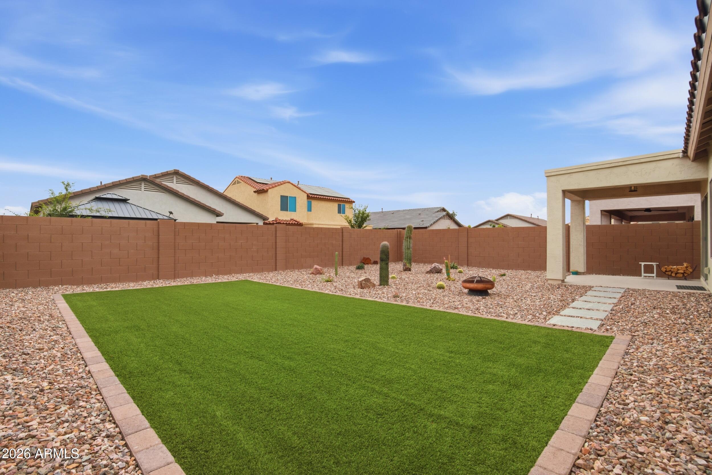 2869 N Coronado Drive