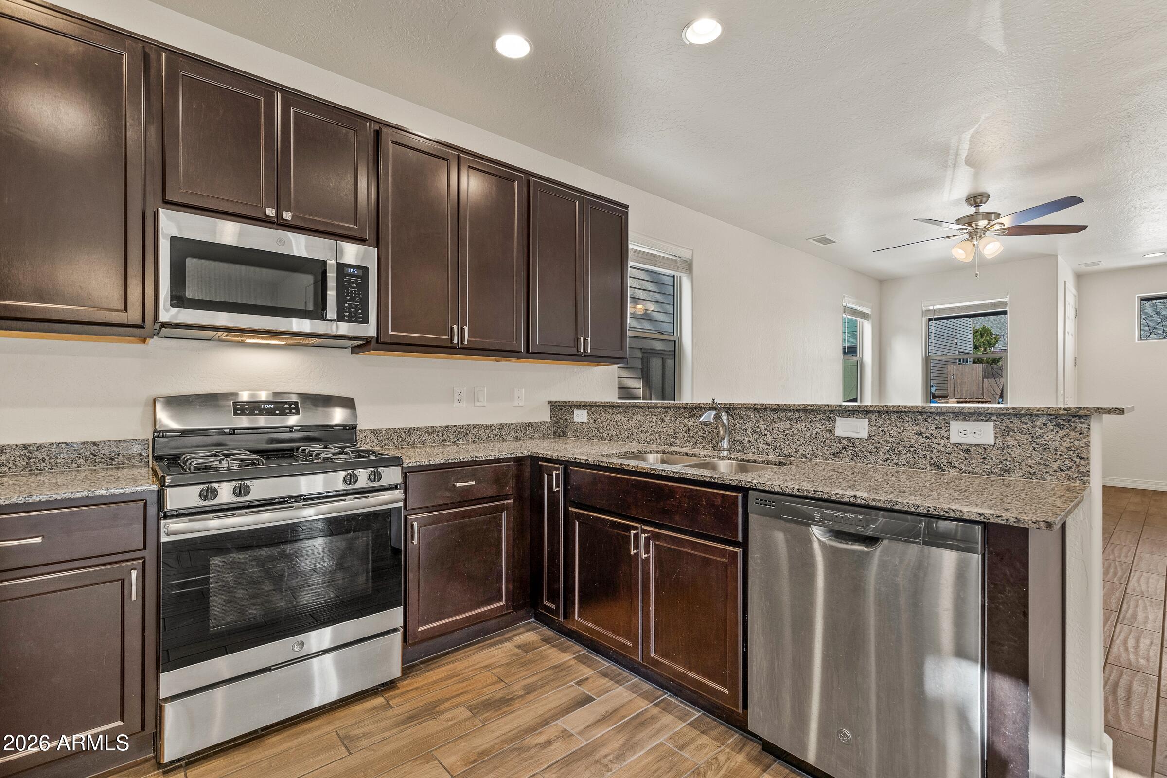 2579 W POLLO Circle