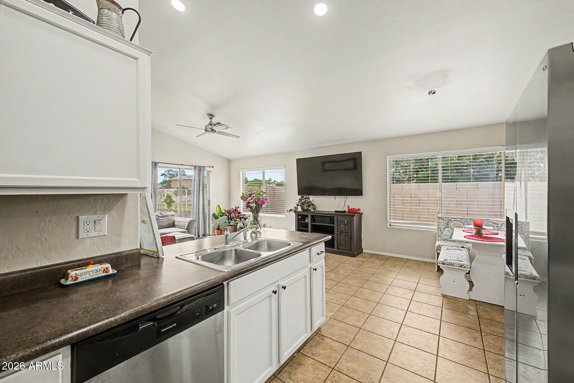 2525 W Gold Mine Way