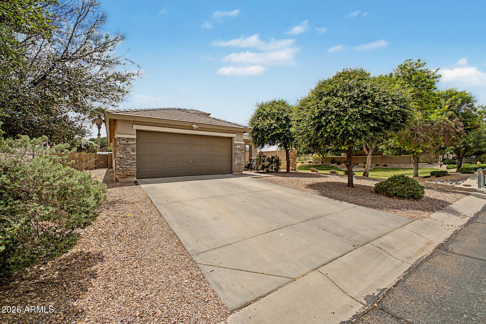 2525 W Gold Mine Way