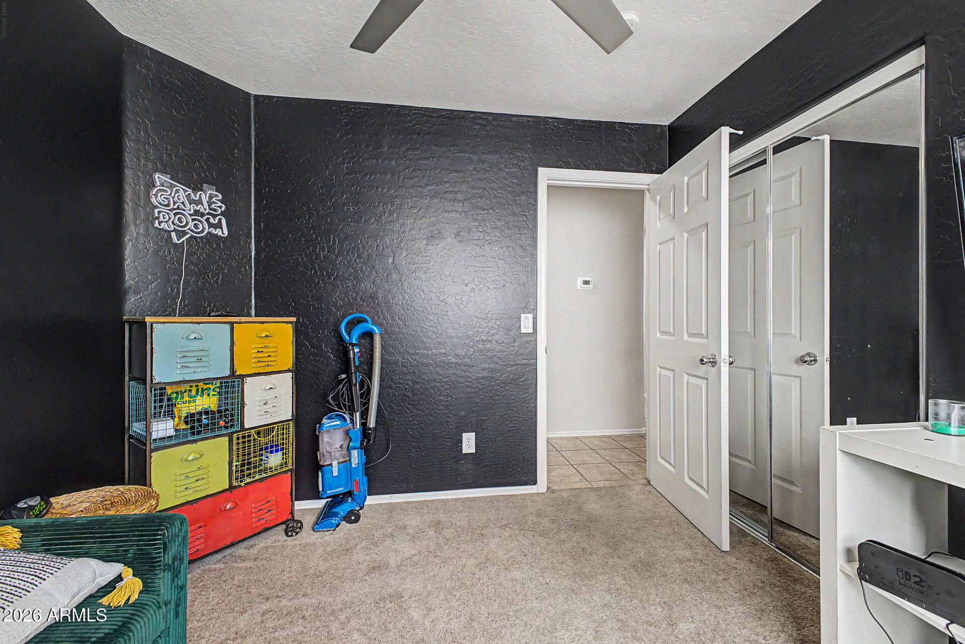2525 W Gold Mine Way