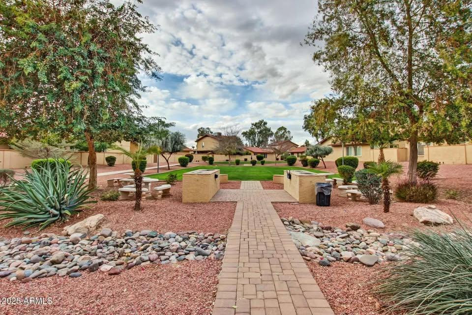14814 N 24th Drive Unit 7