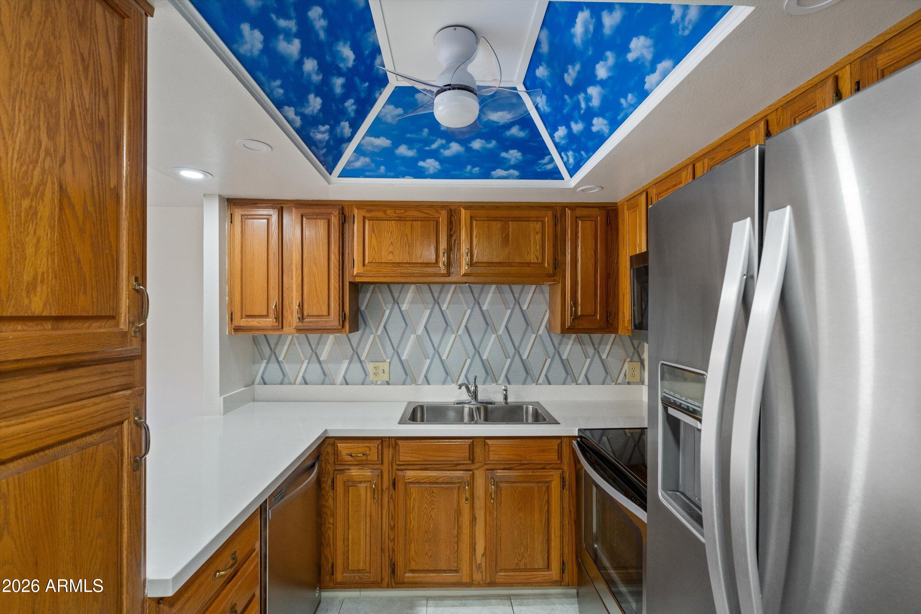 10330 W THUNDERBIRD Boulevard C109