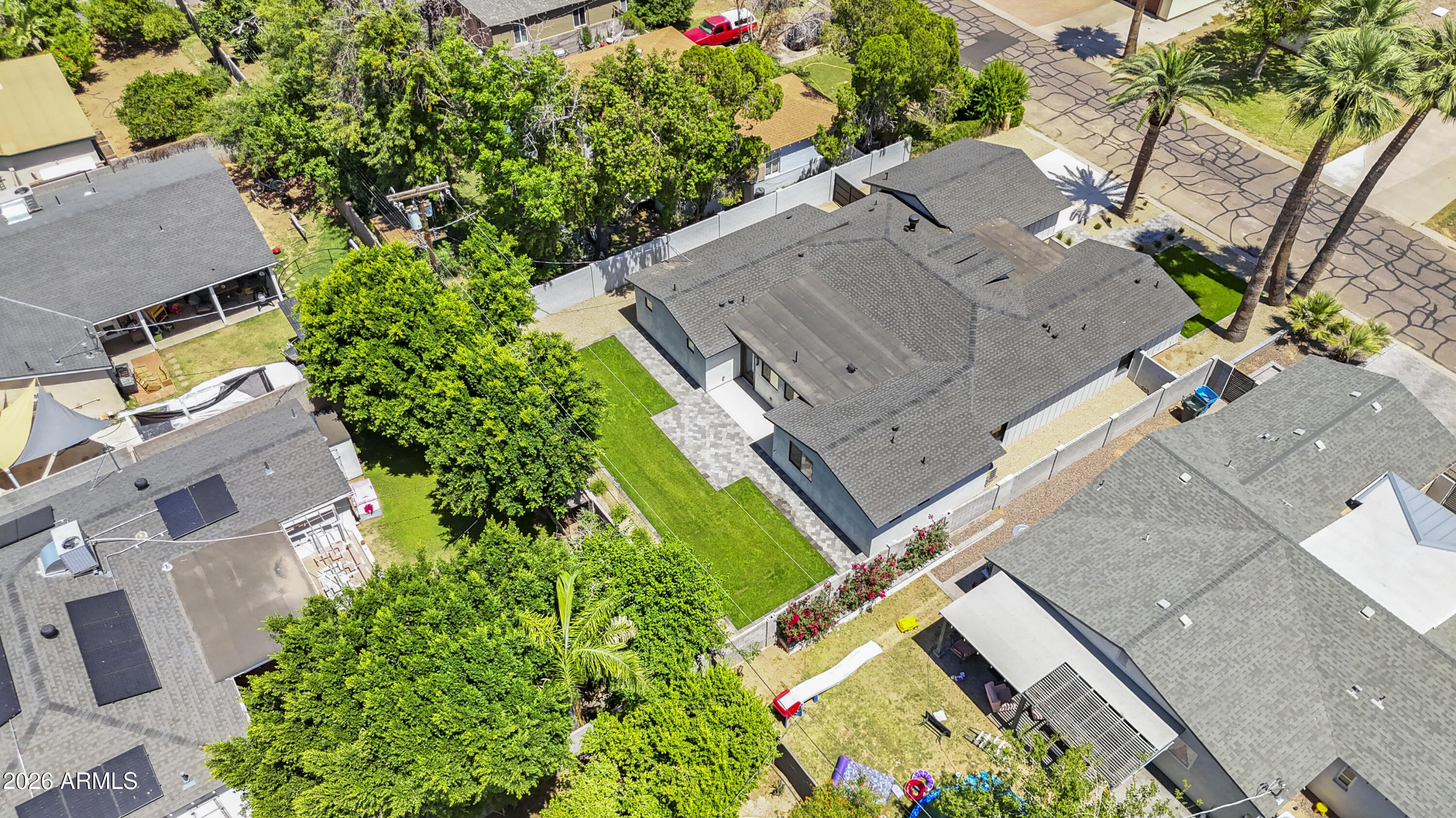 6830 N 10TH Place