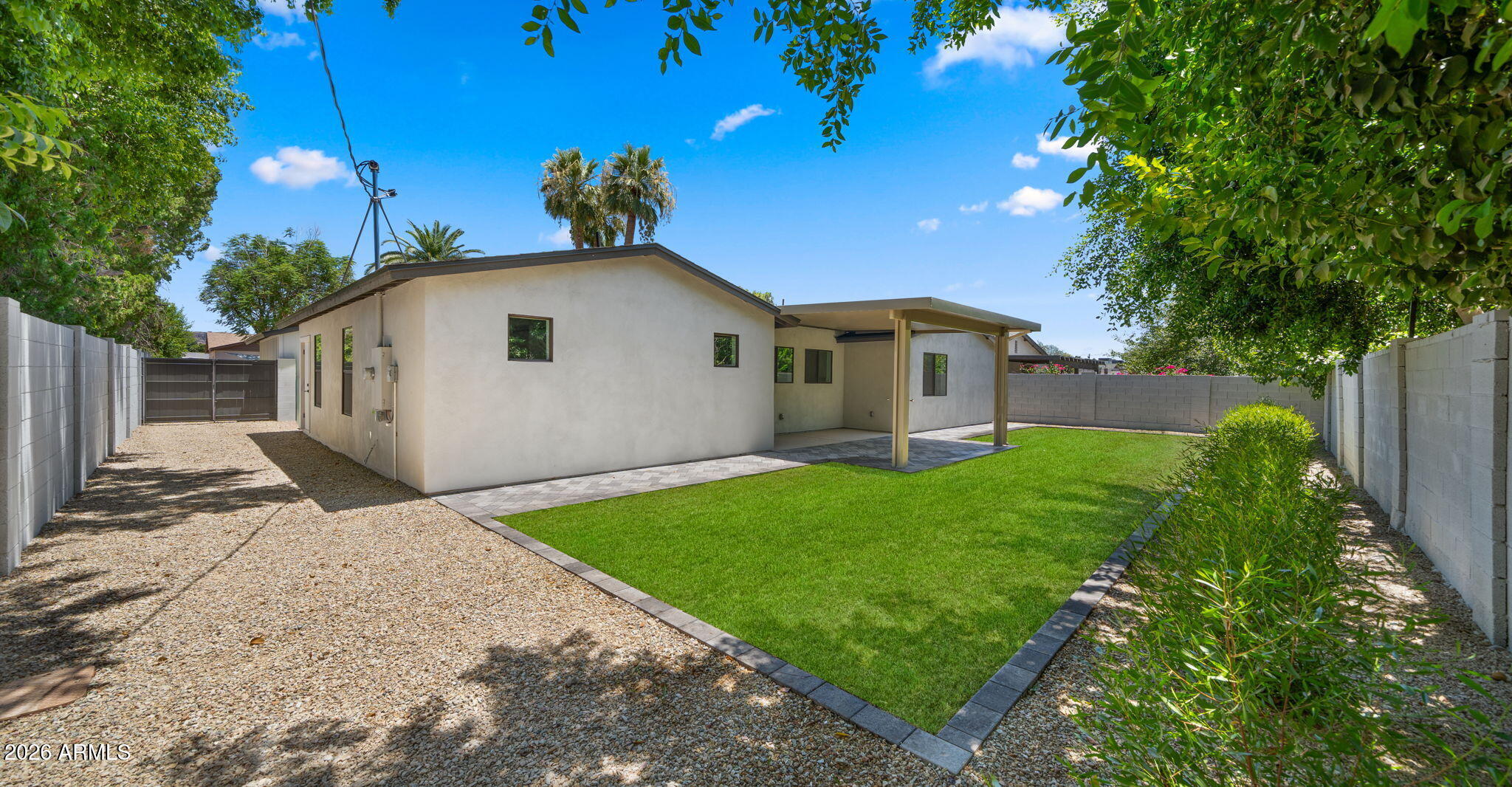 6830 N 10TH Place