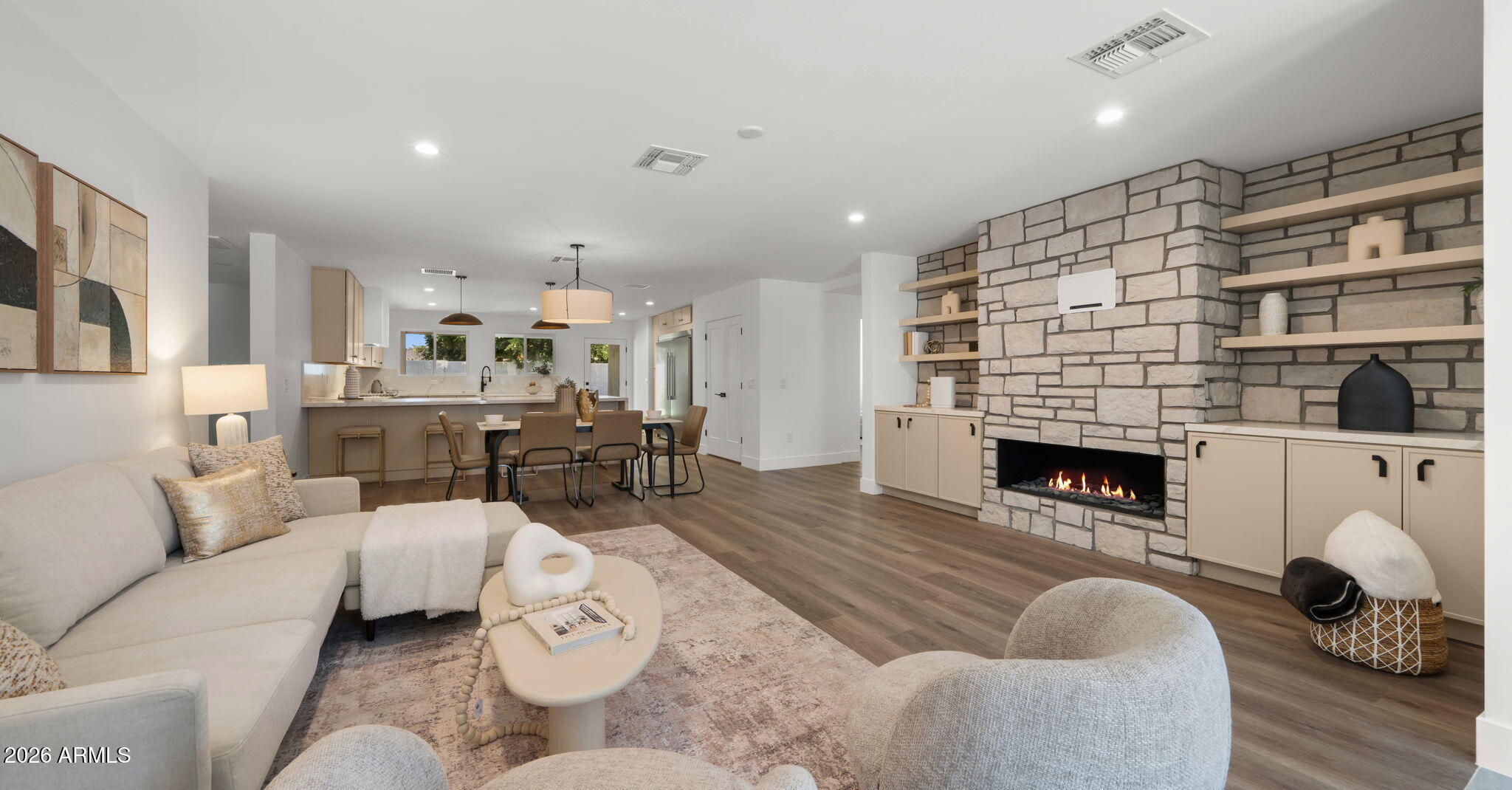 6830 N 10TH Place