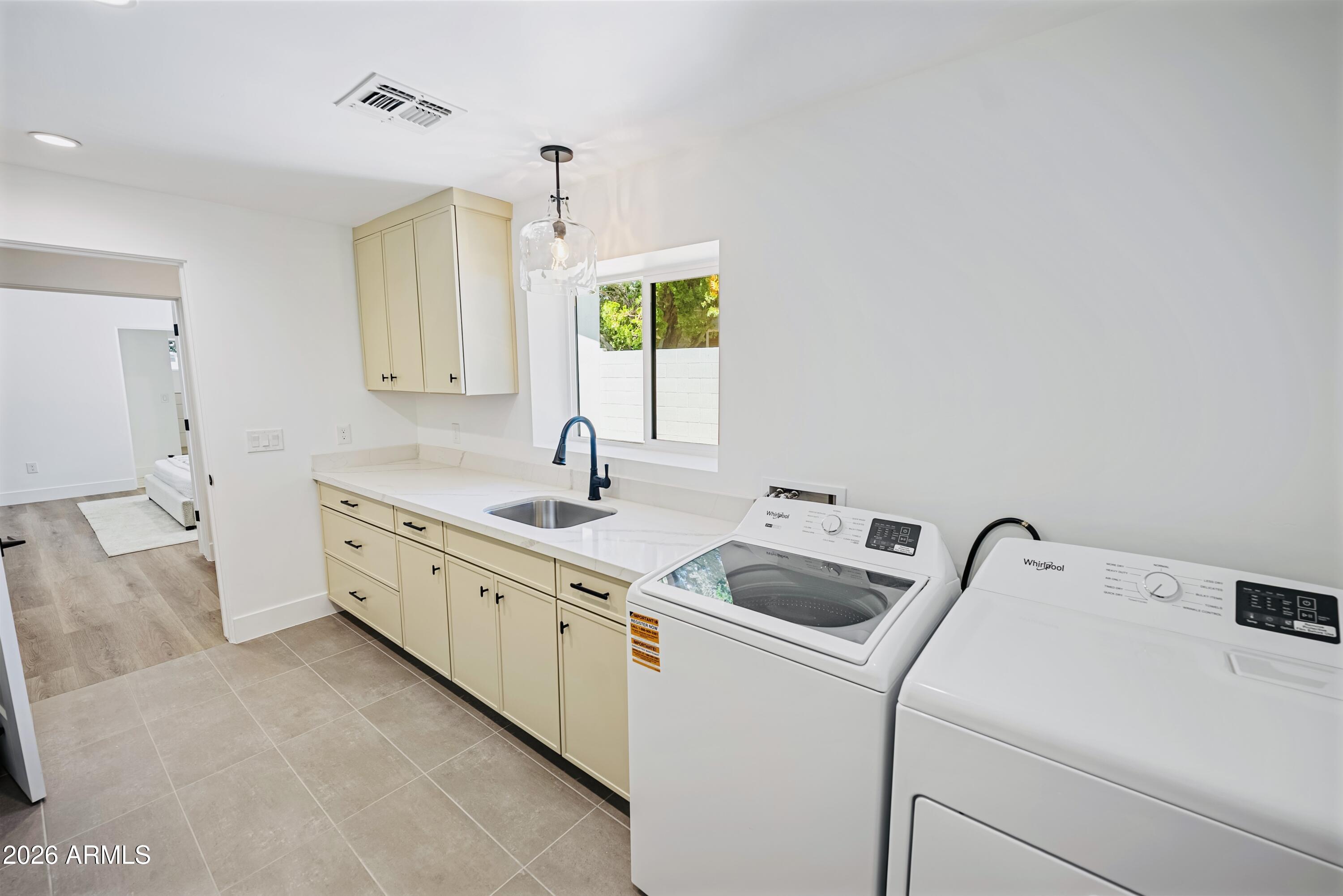 6830 N 10TH Place