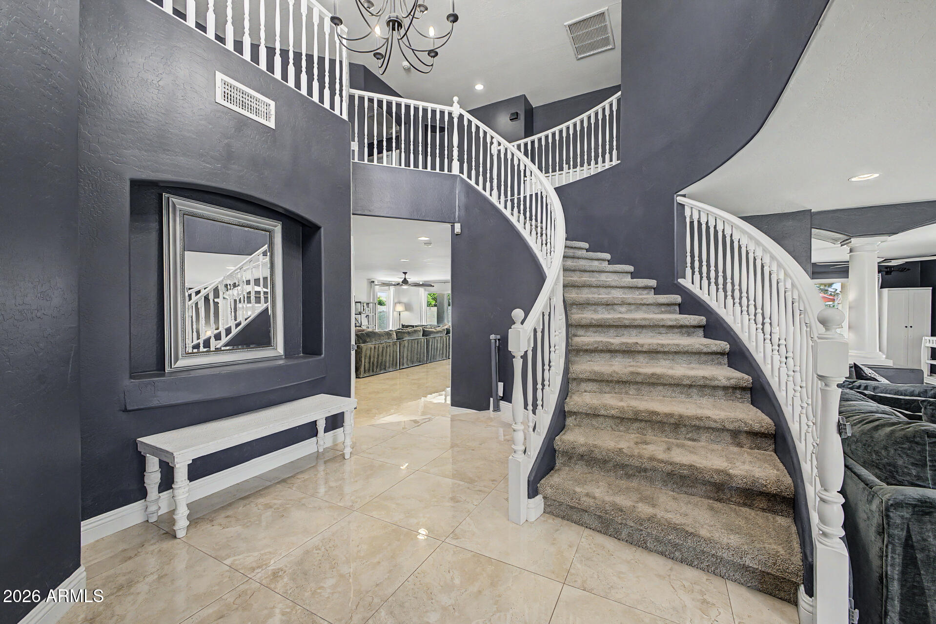 2535 E SARATOGA Street