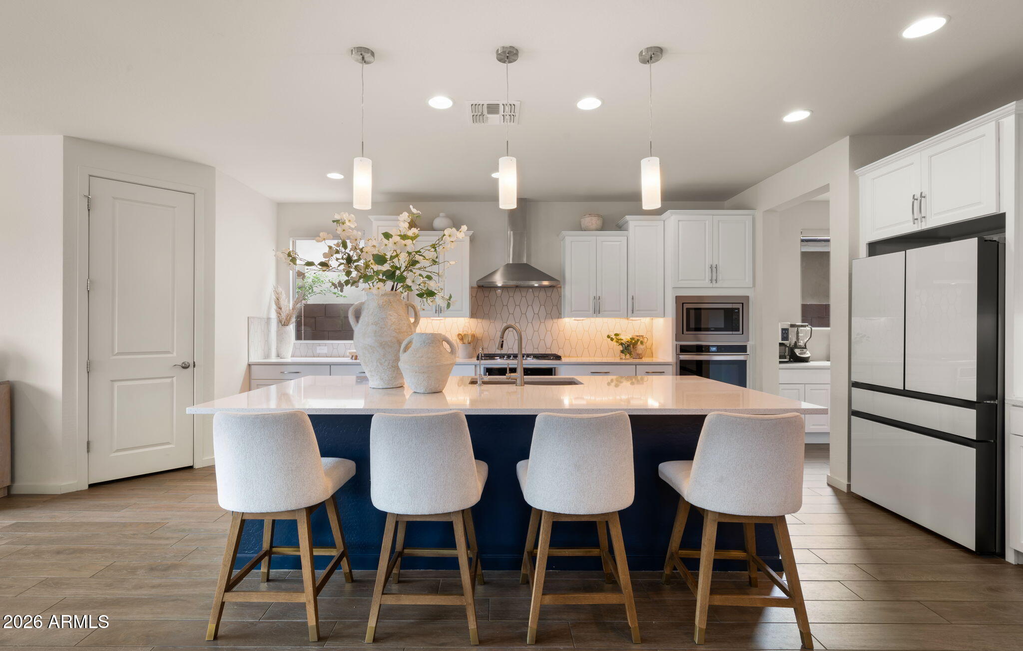 5946 E ABRAHAM Lane