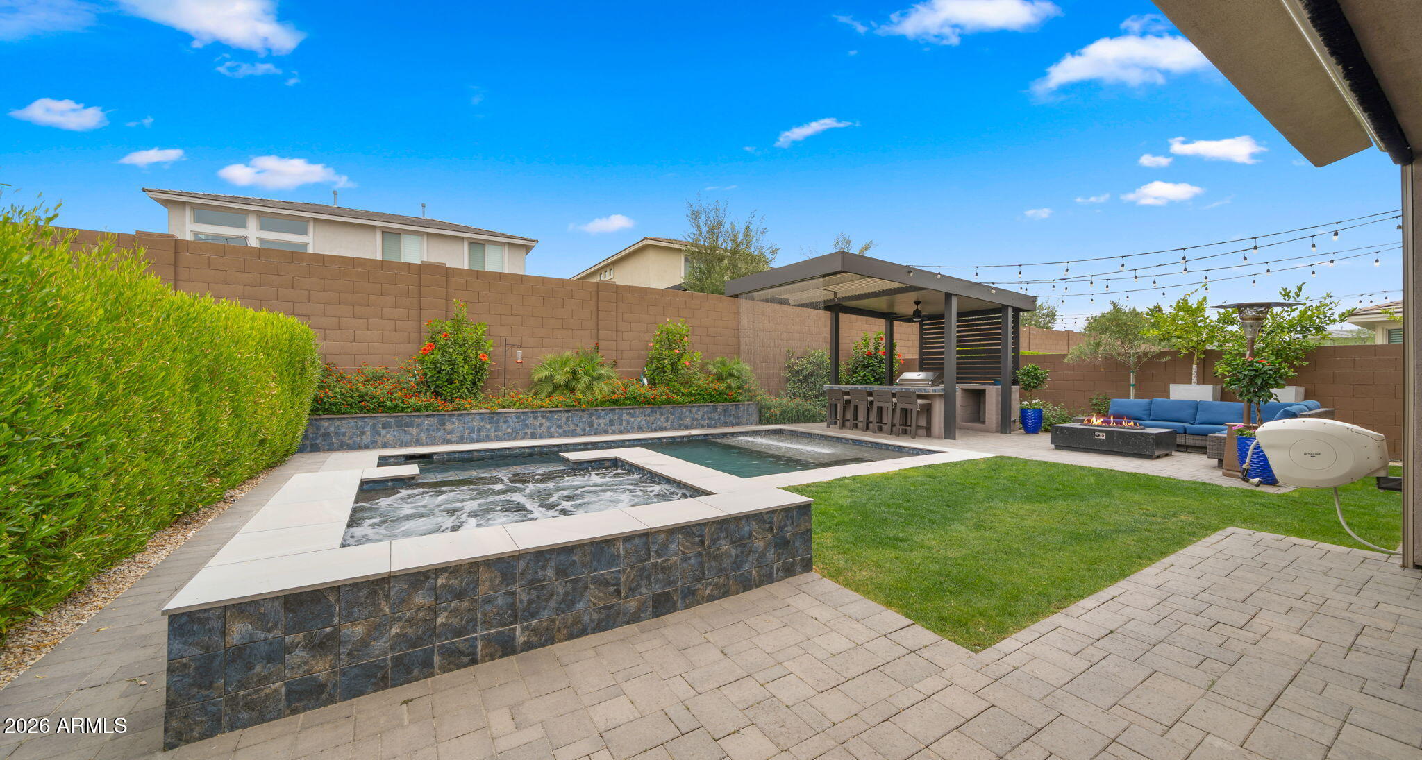 5946 E ABRAHAM Lane