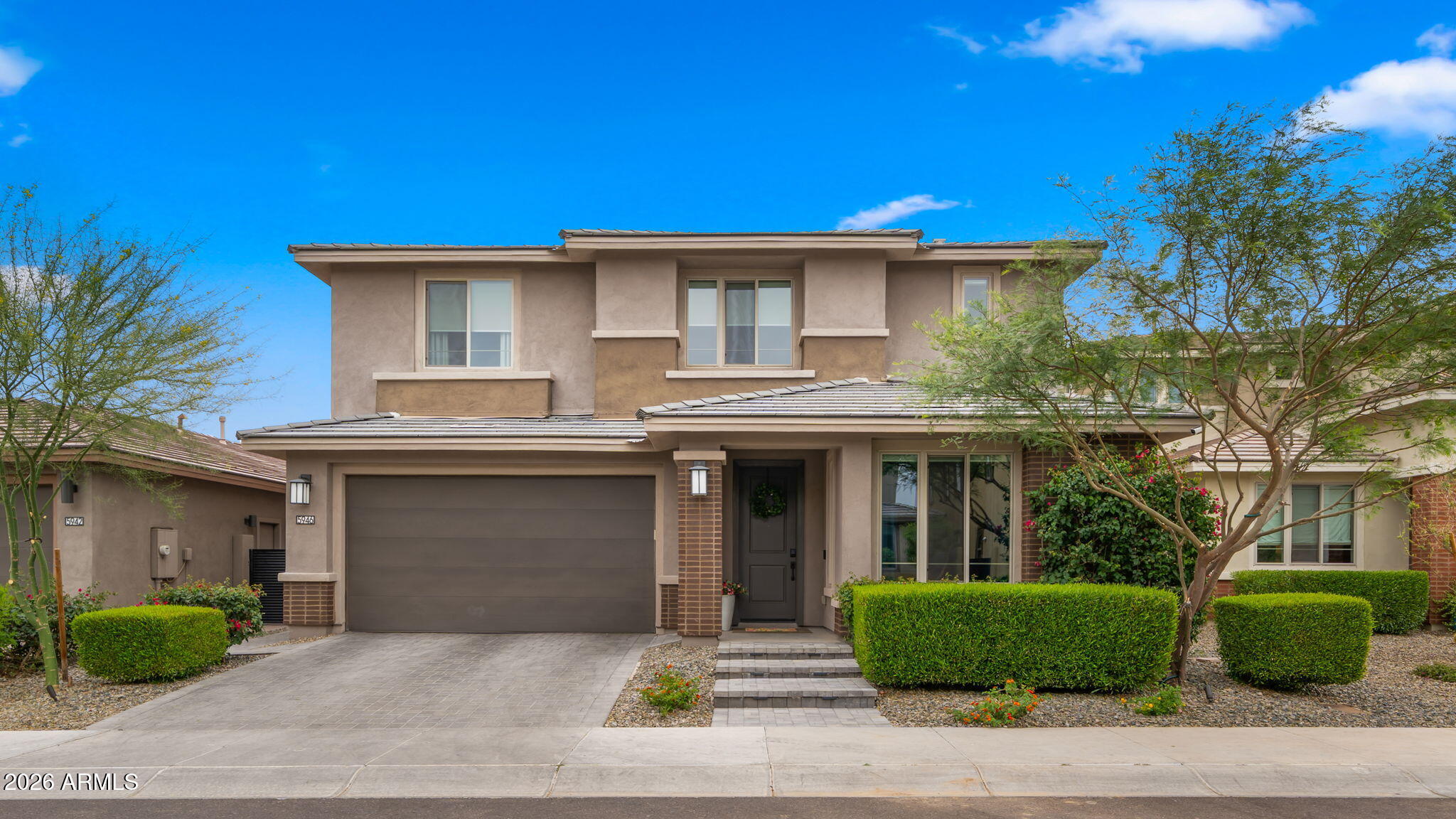 5946 E ABRAHAM Lane