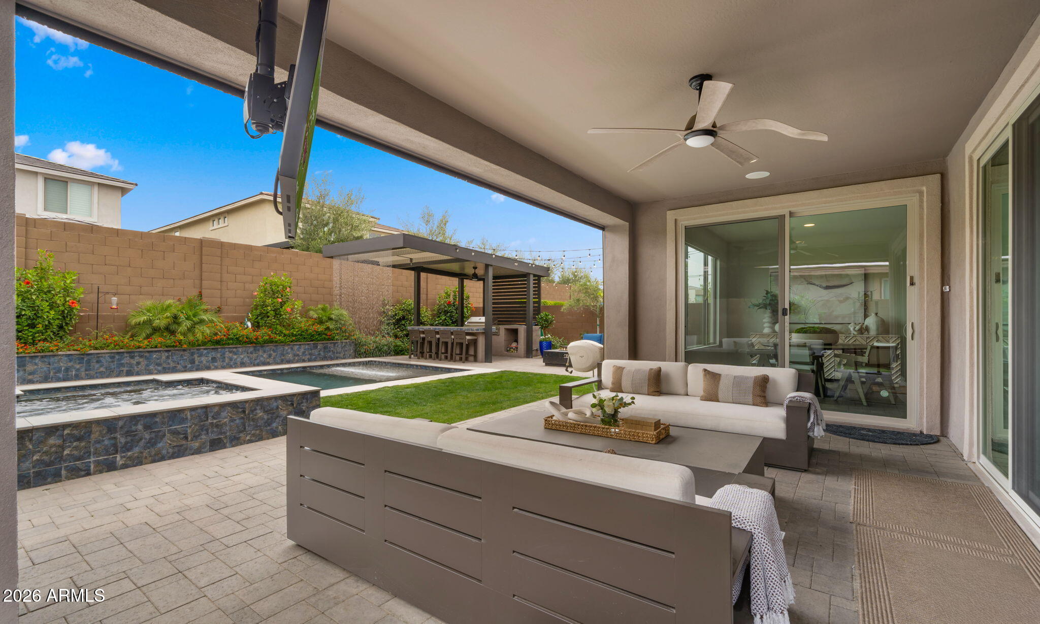 5946 E ABRAHAM Lane