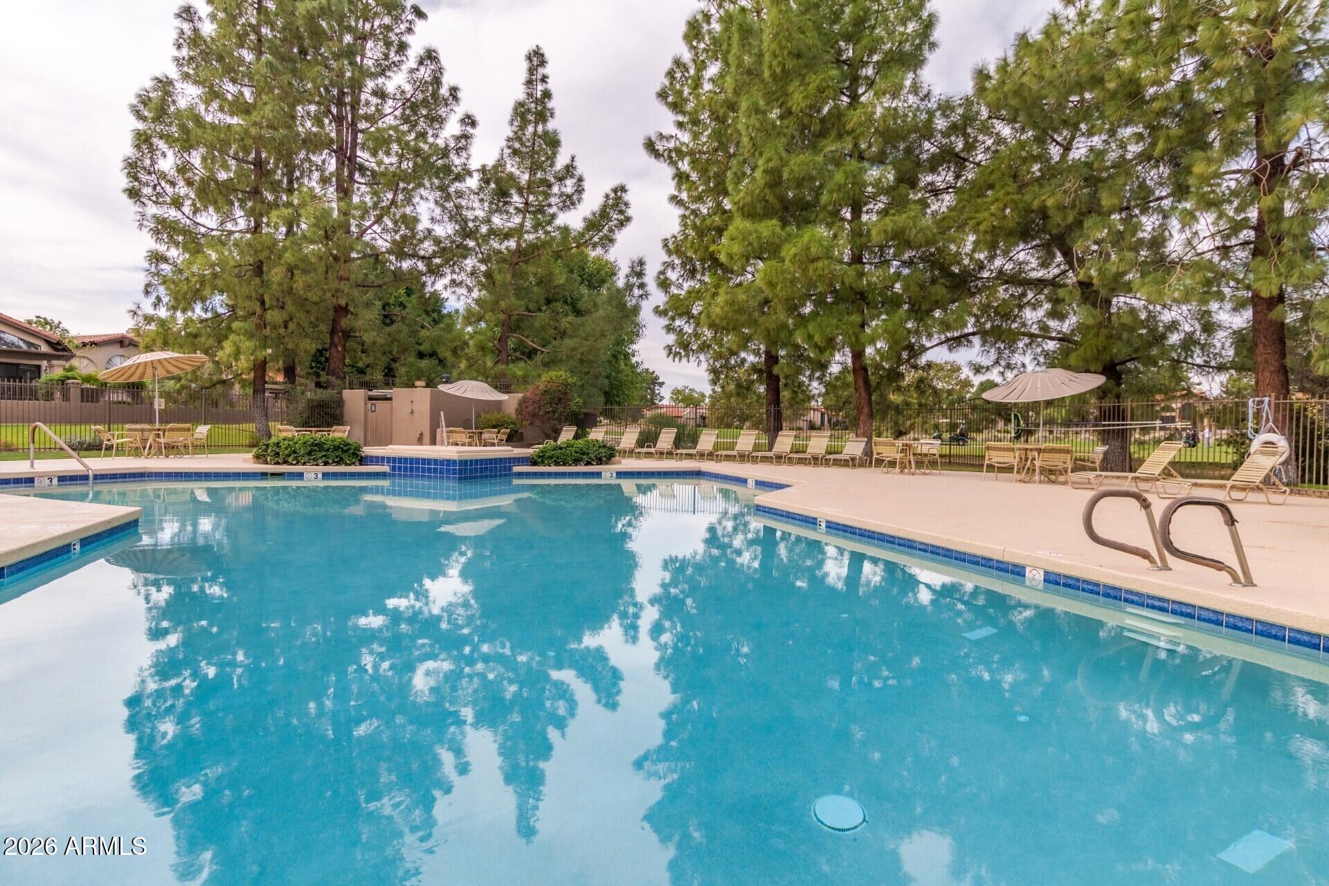 4106 E SUNNYSIDE Drive