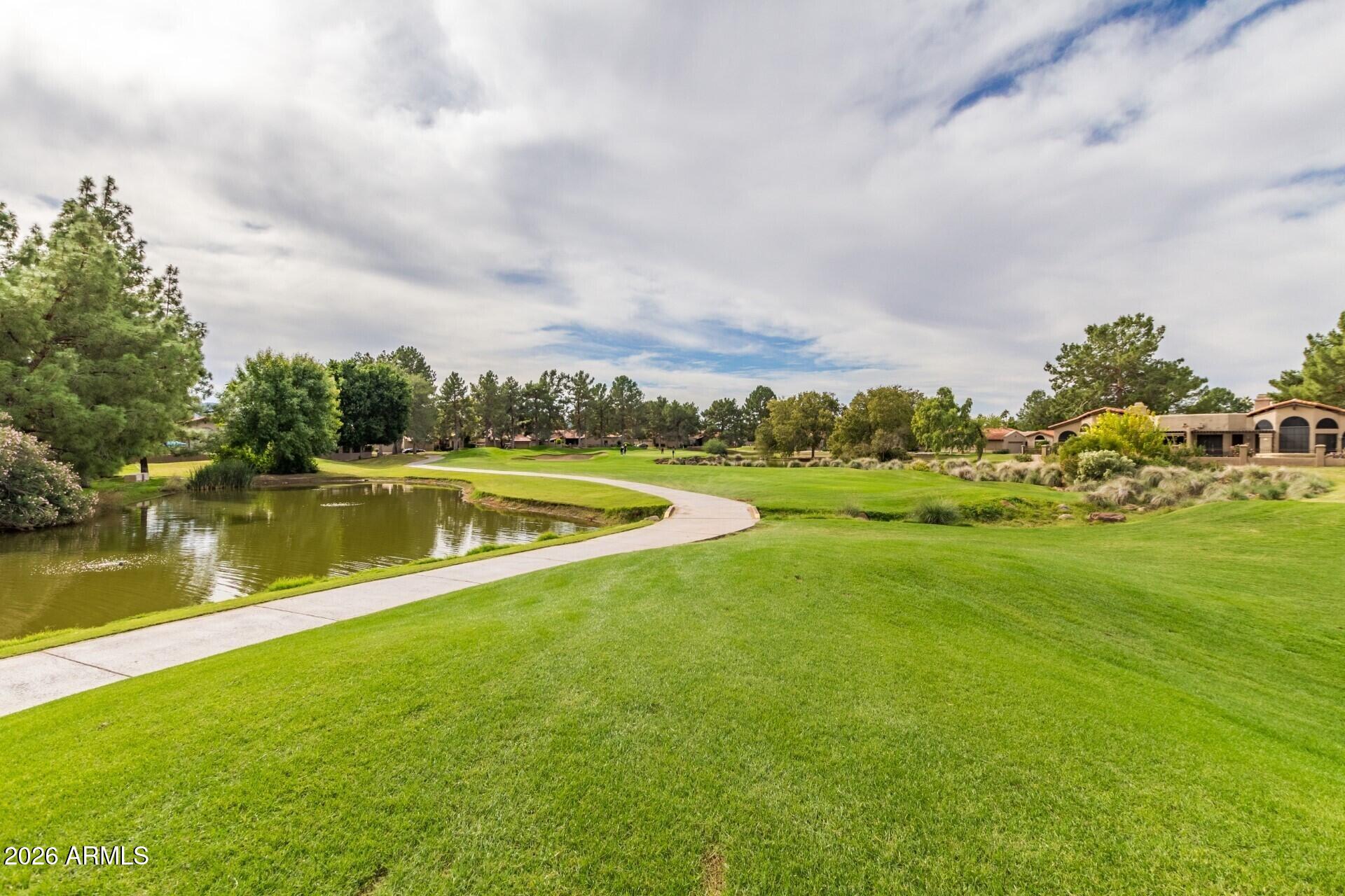 4106 E SUNNYSIDE Drive