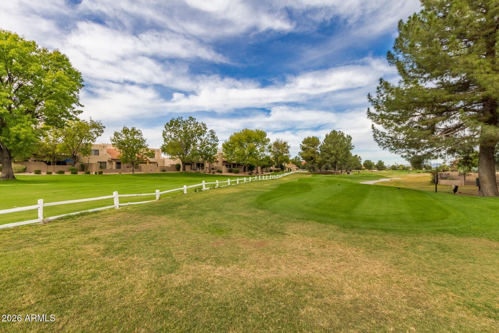4106 E SUNNYSIDE Drive