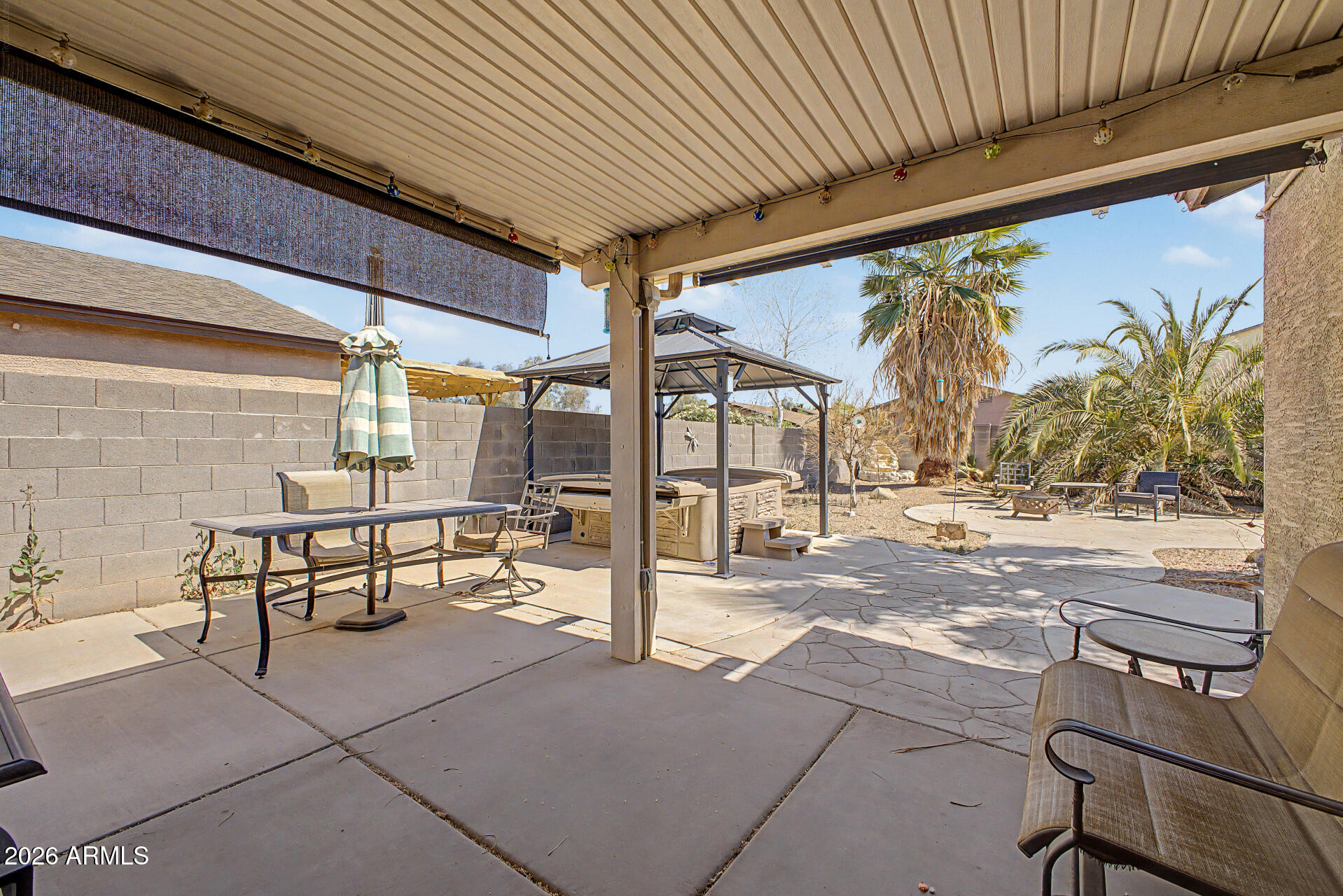 1085 E DESERT ROSE Trail