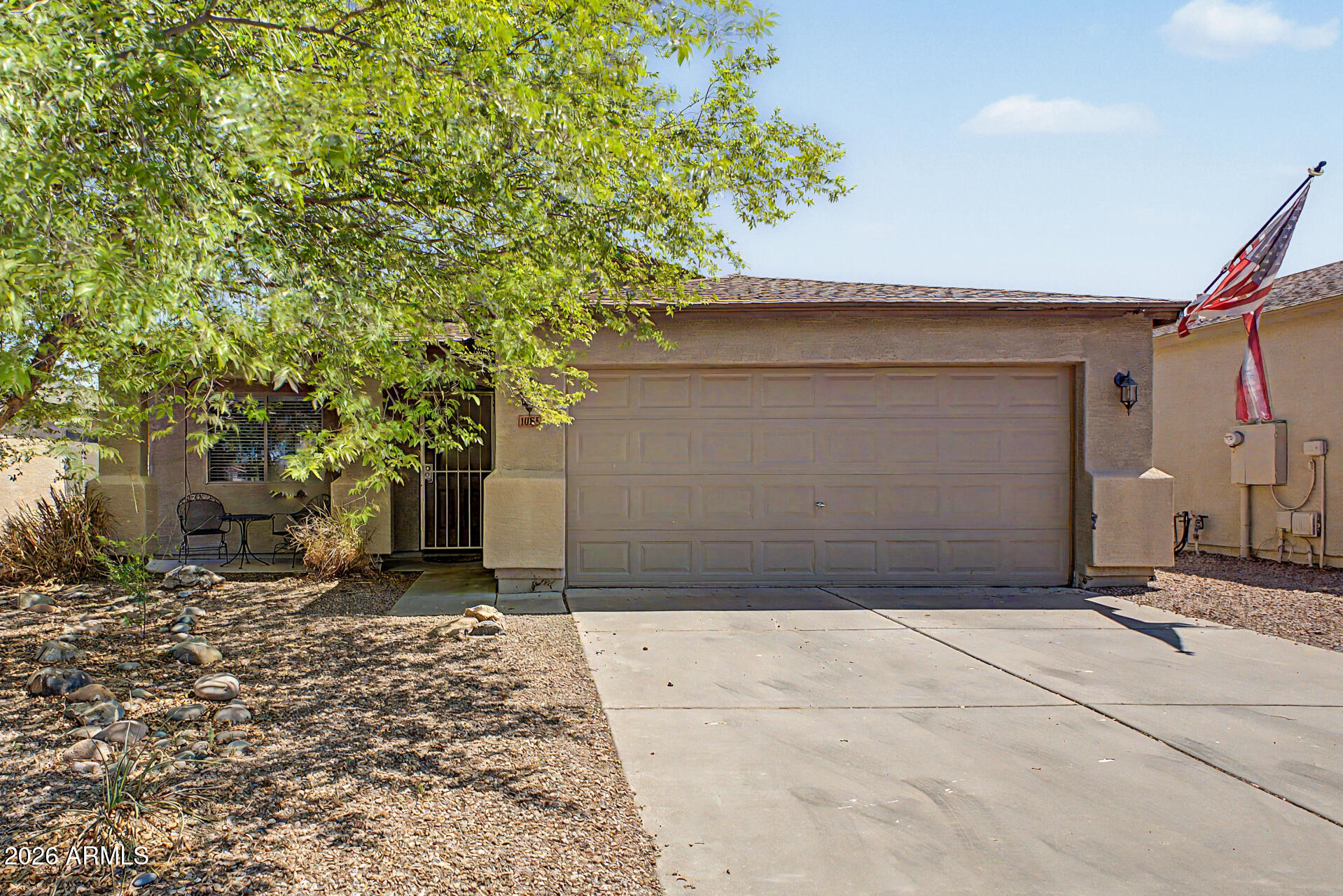 1085 E DESERT ROSE Trail