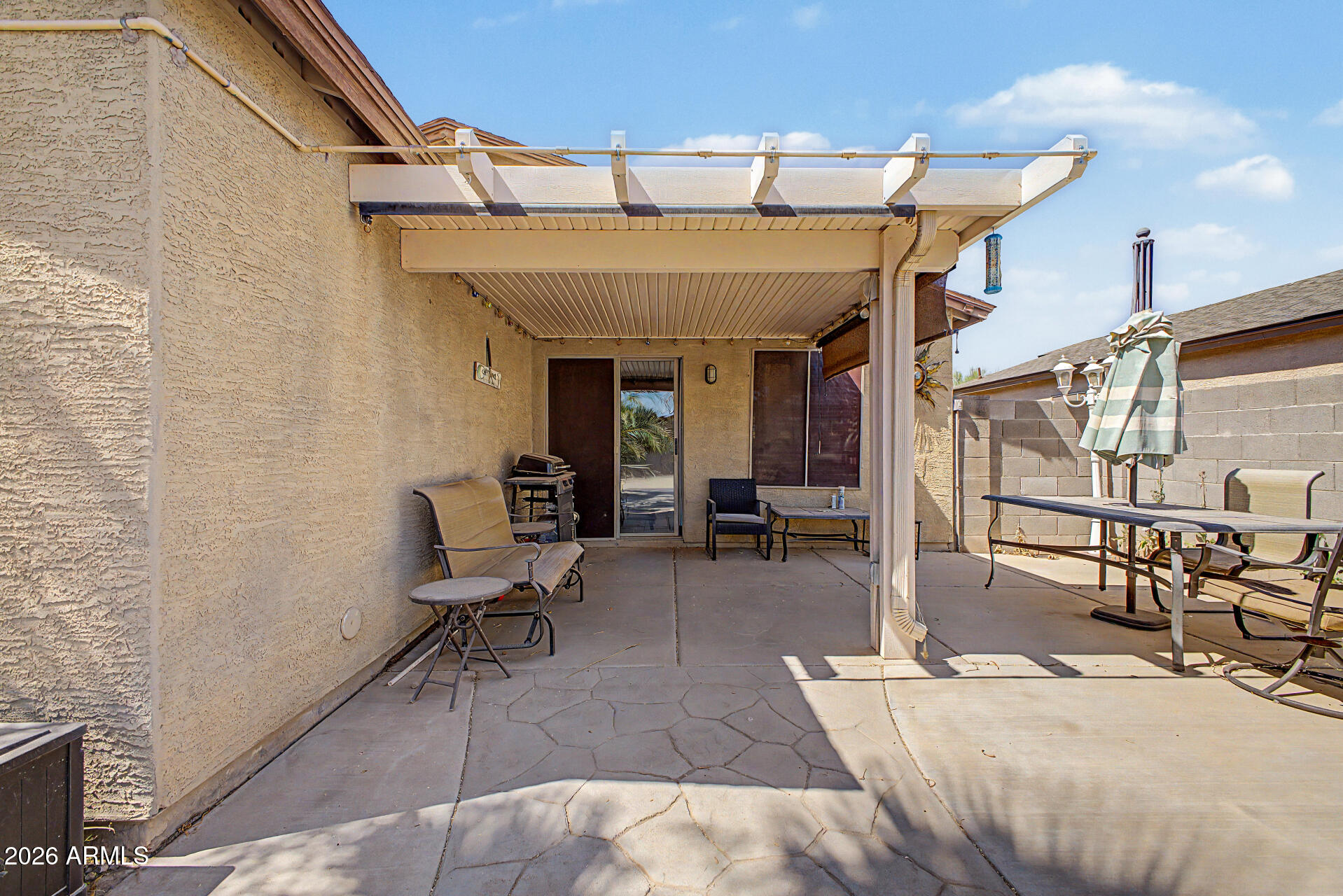 1085 E DESERT ROSE Trail