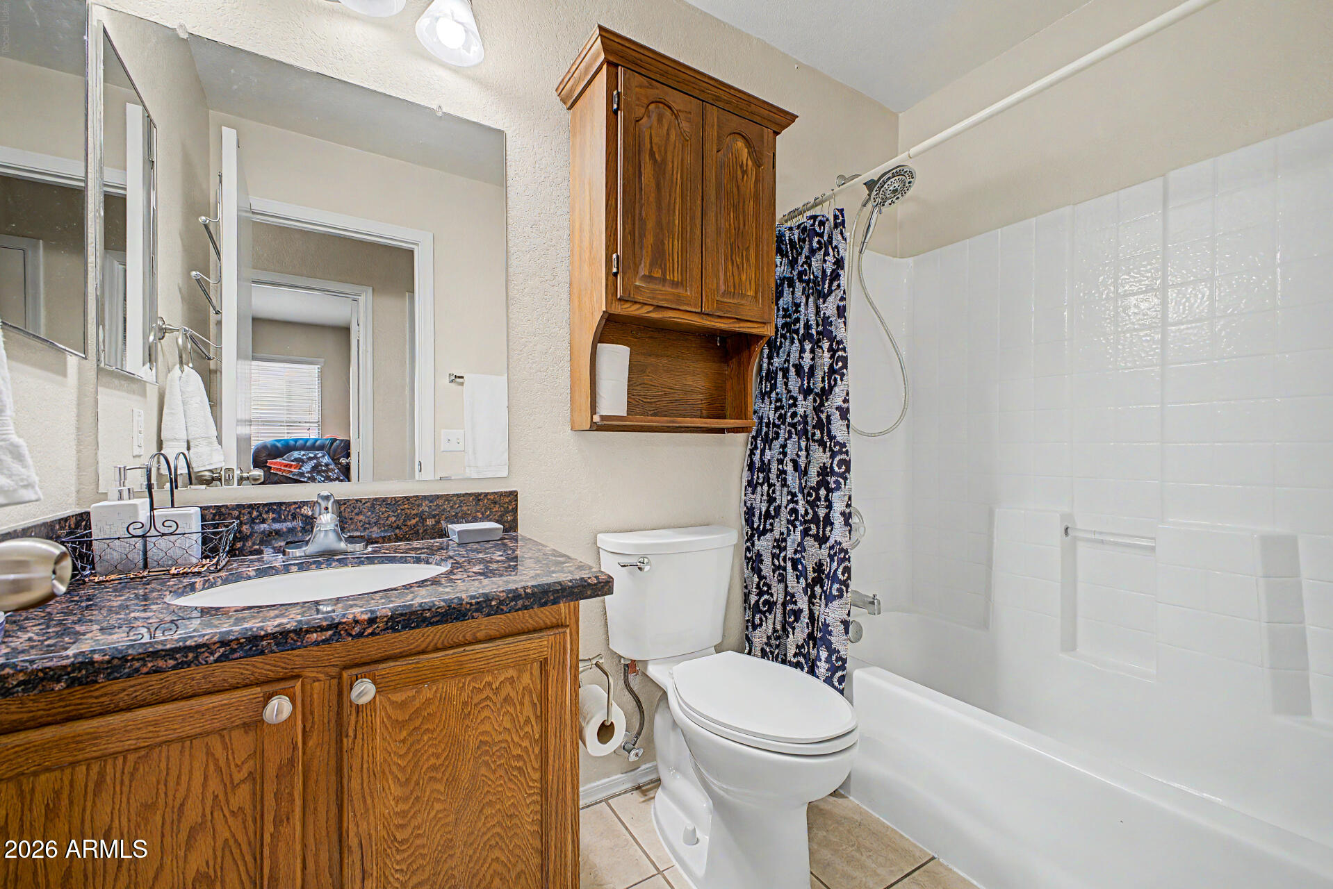 1085 E DESERT ROSE Trail