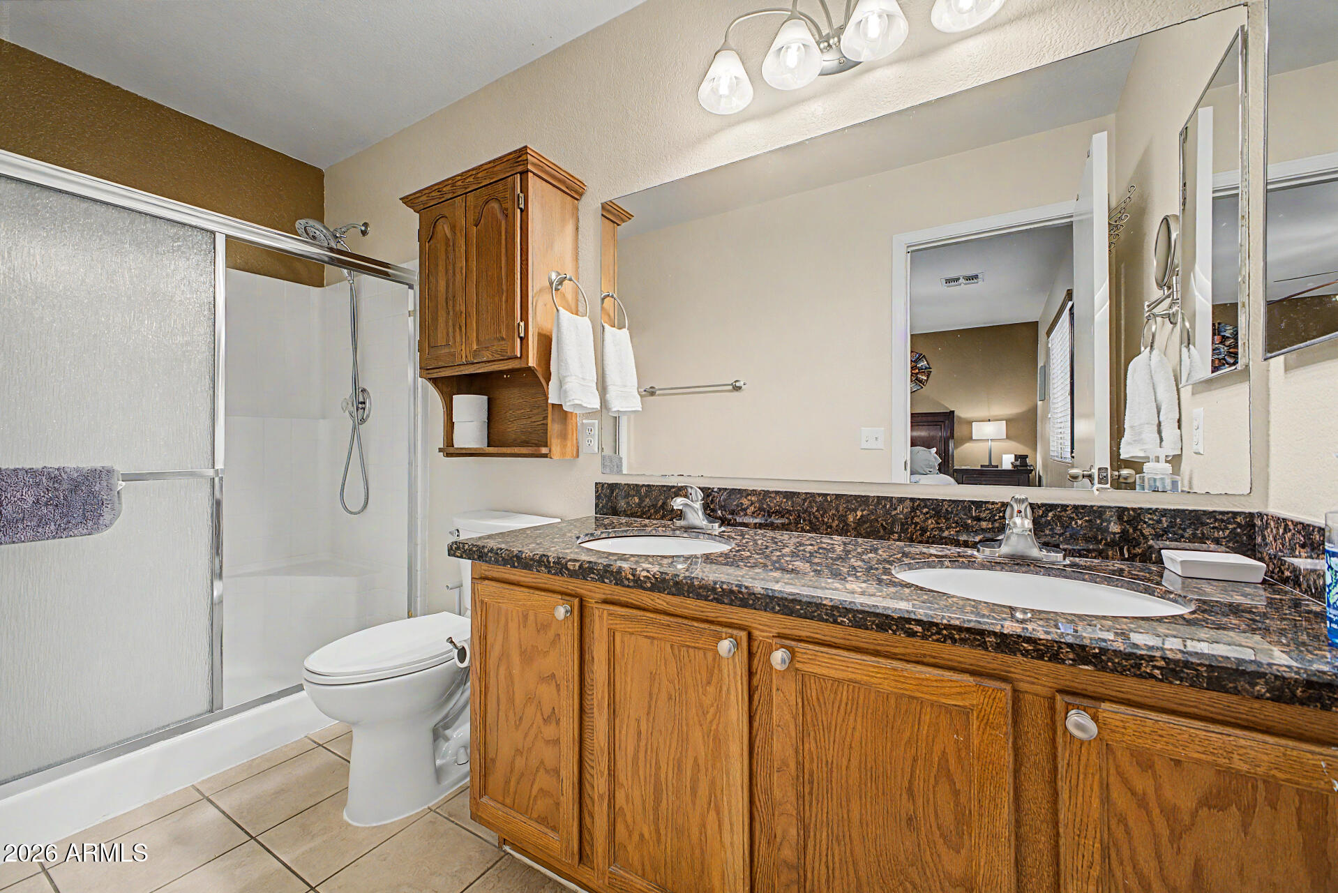 1085 E DESERT ROSE Trail