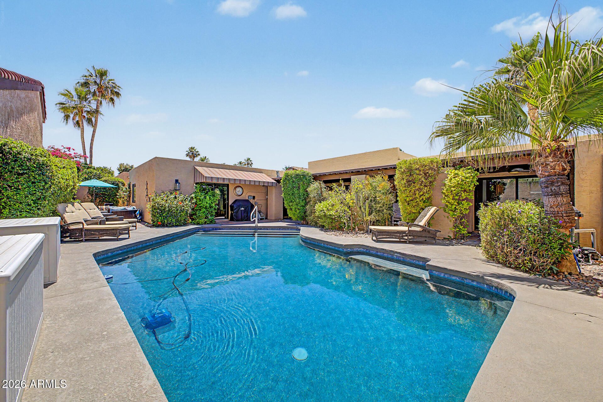 7241 E MAVERICK Road