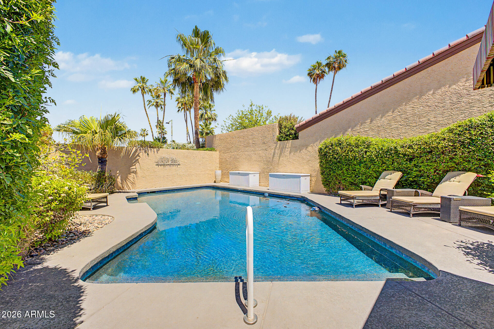 7241 E MAVERICK Road