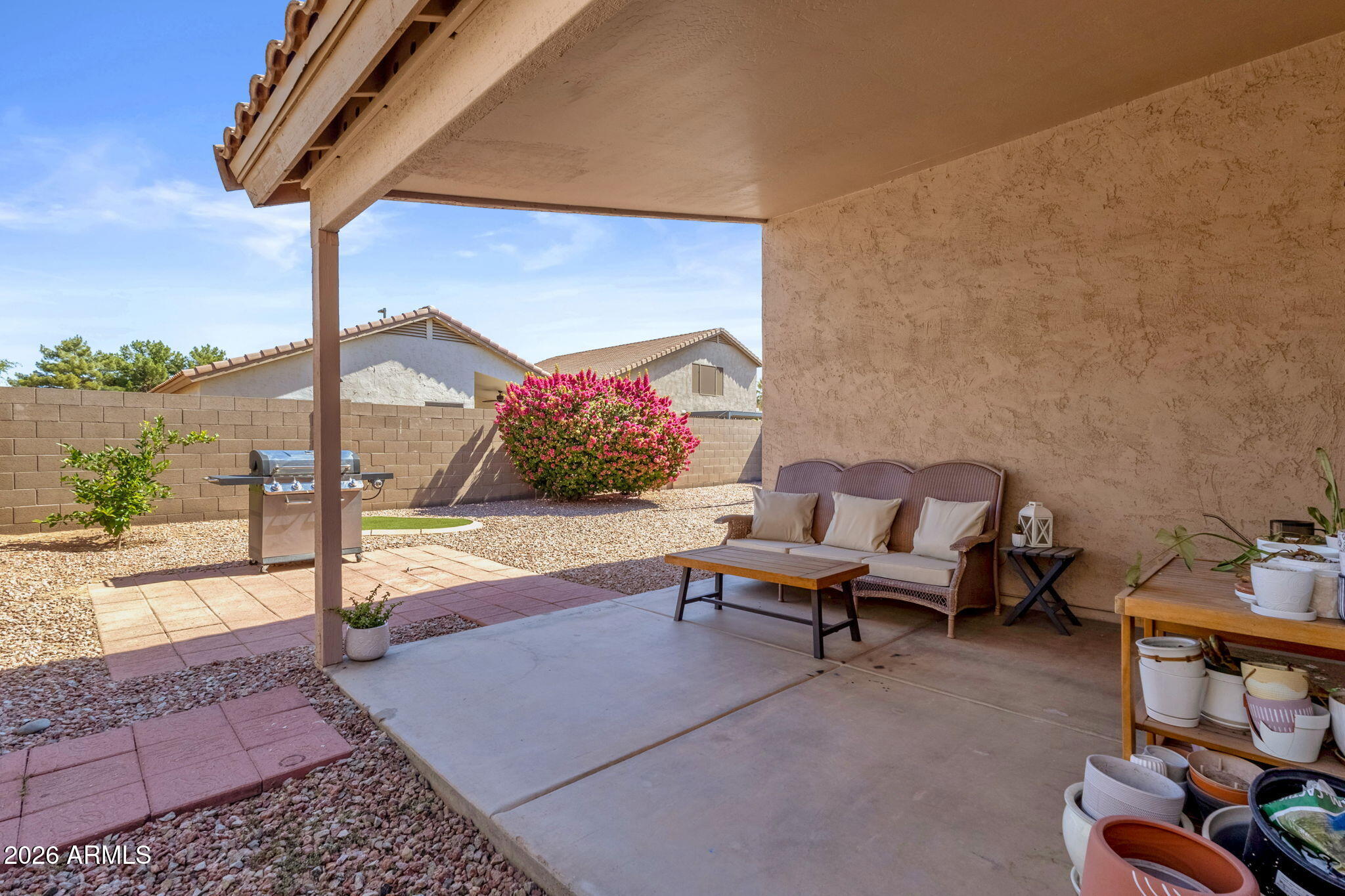 1216 W PINON Avenue