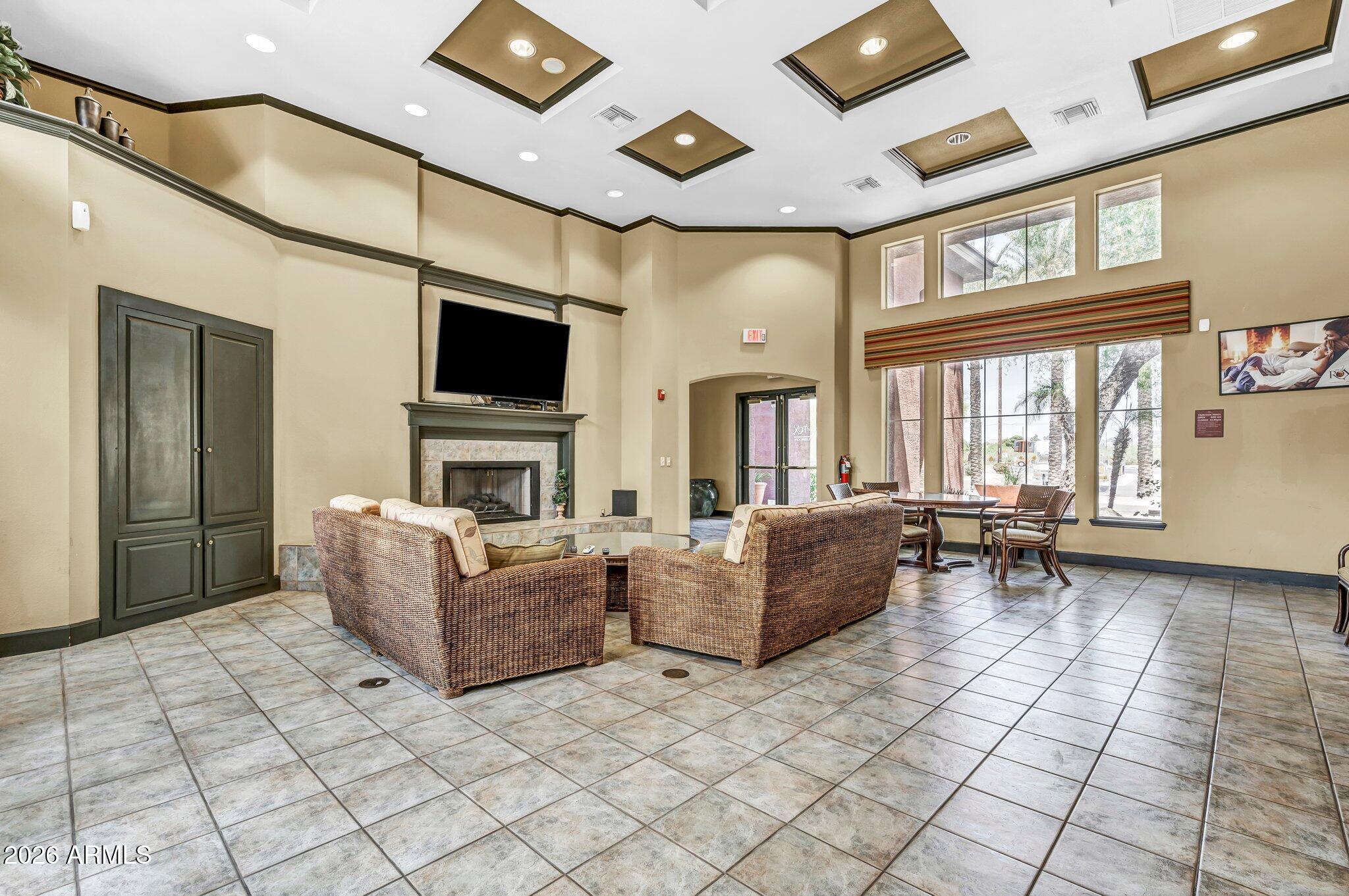 5401 E VAN BUREN Street 1089