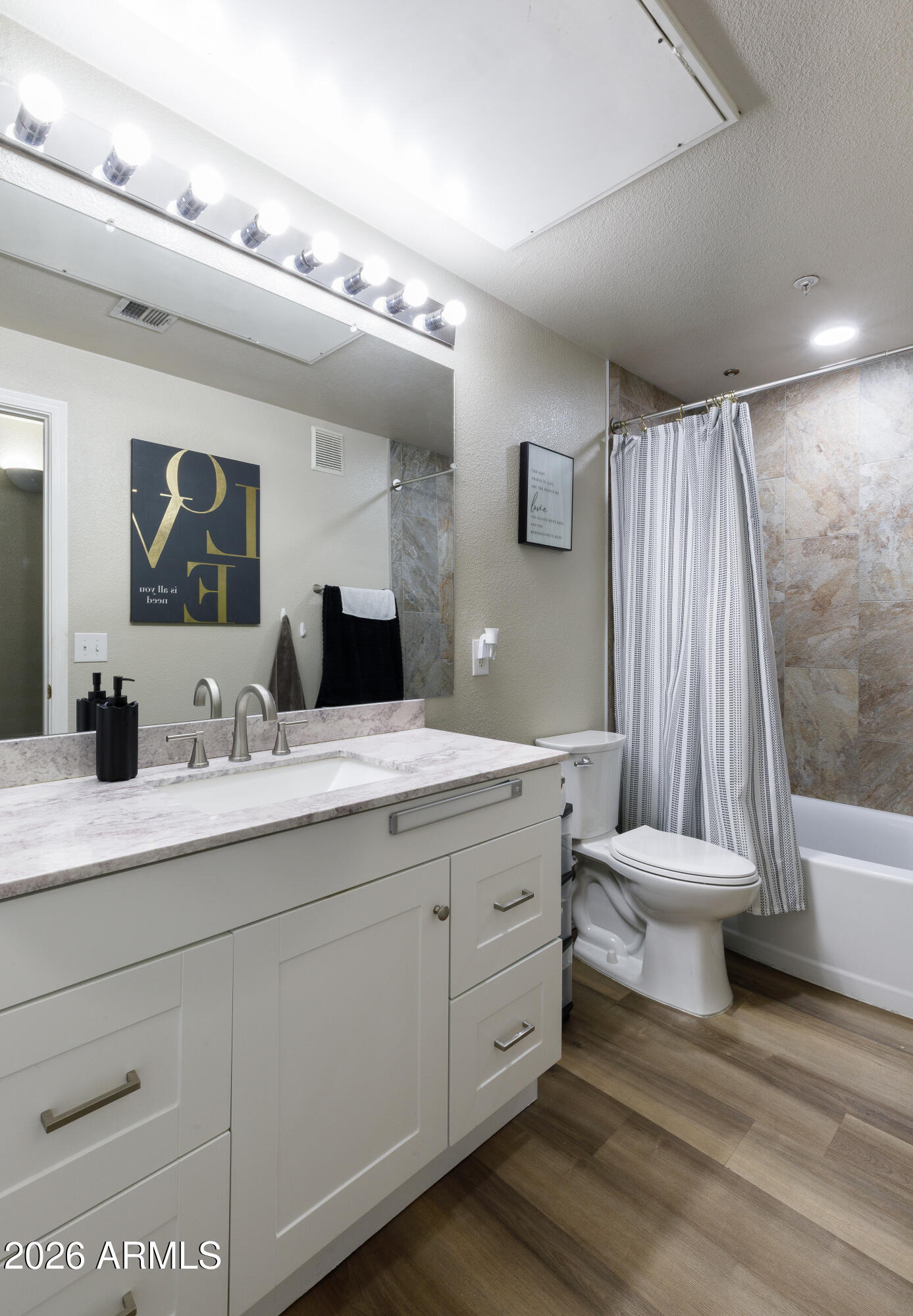 5401 E VAN BUREN Street 1089