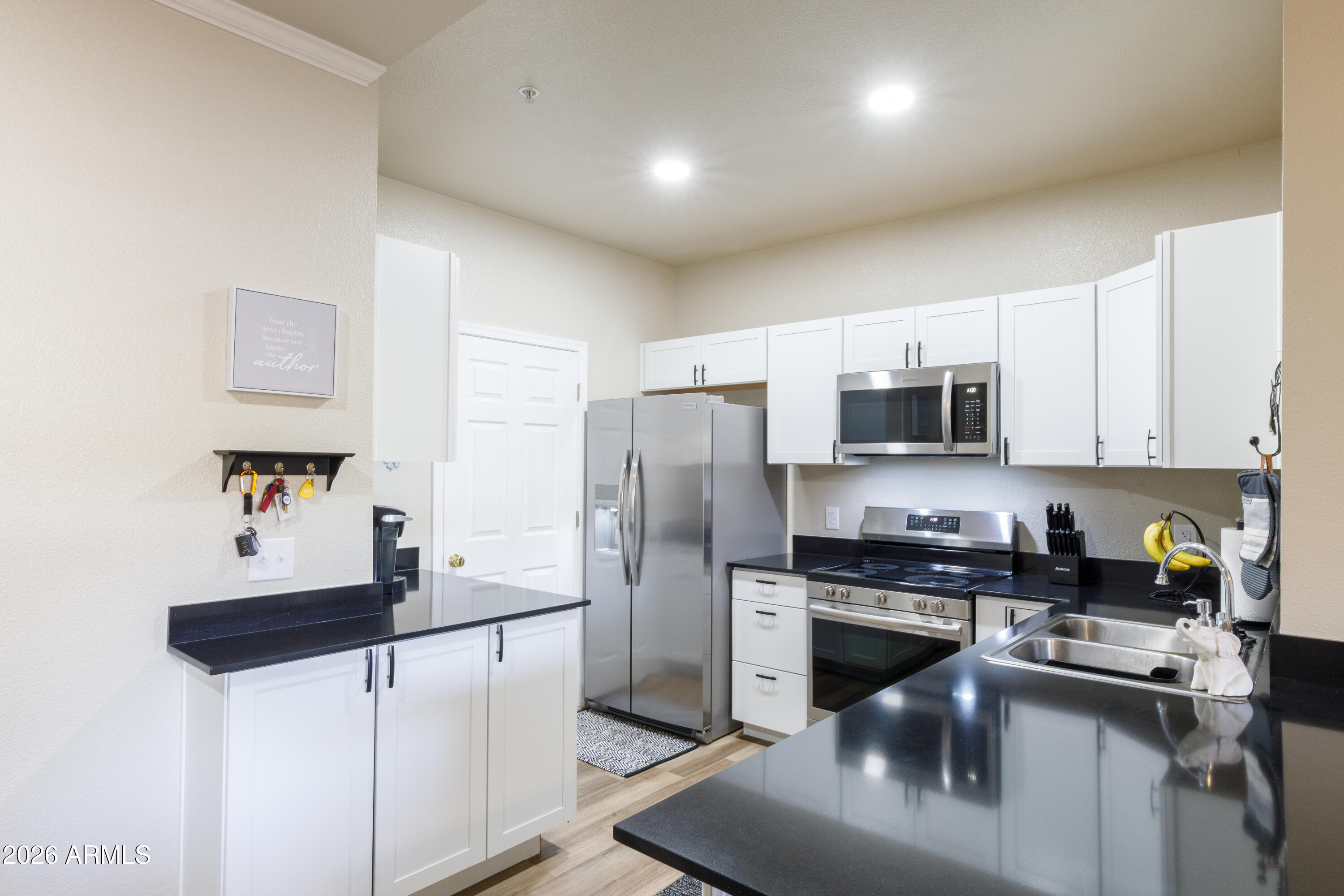 5401 E VAN BUREN Street 1089
