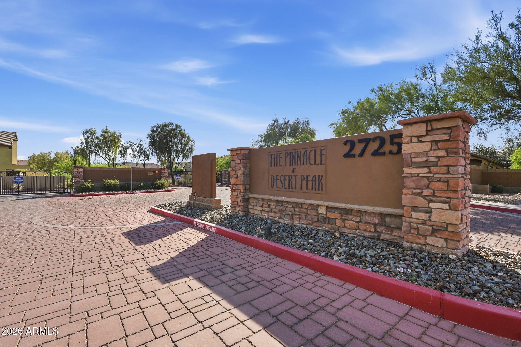 2725 E MINE CREEK Road 1013