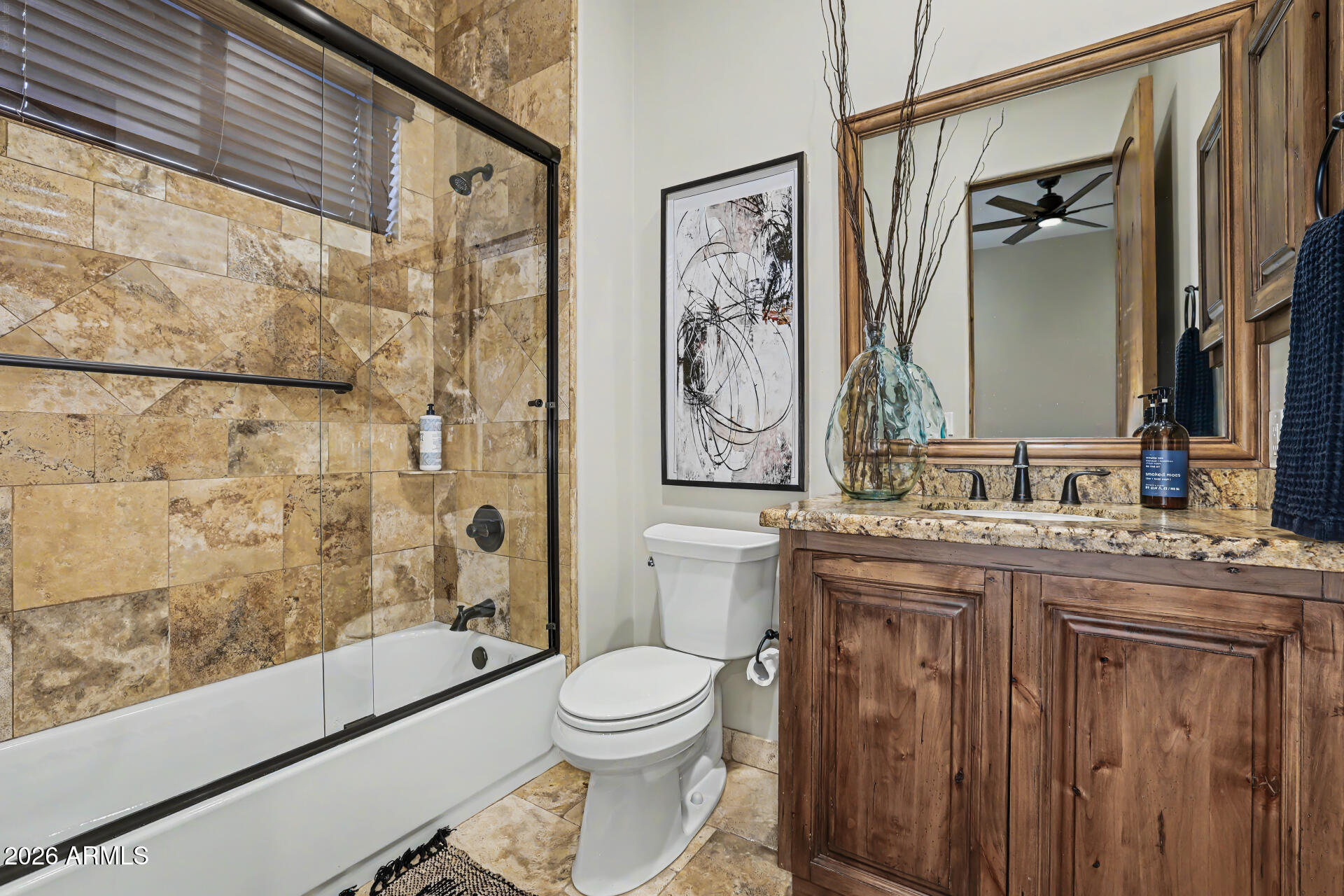 806 W DESERT RANCH Road