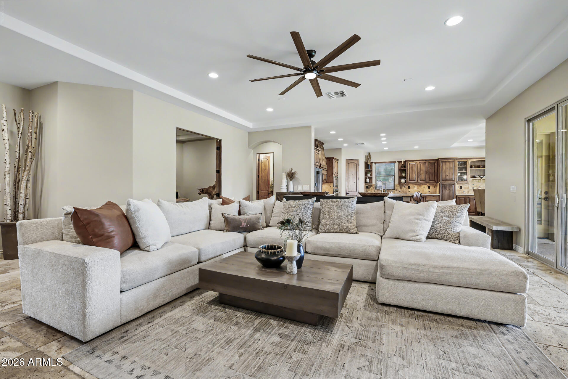 806 W DESERT RANCH Road