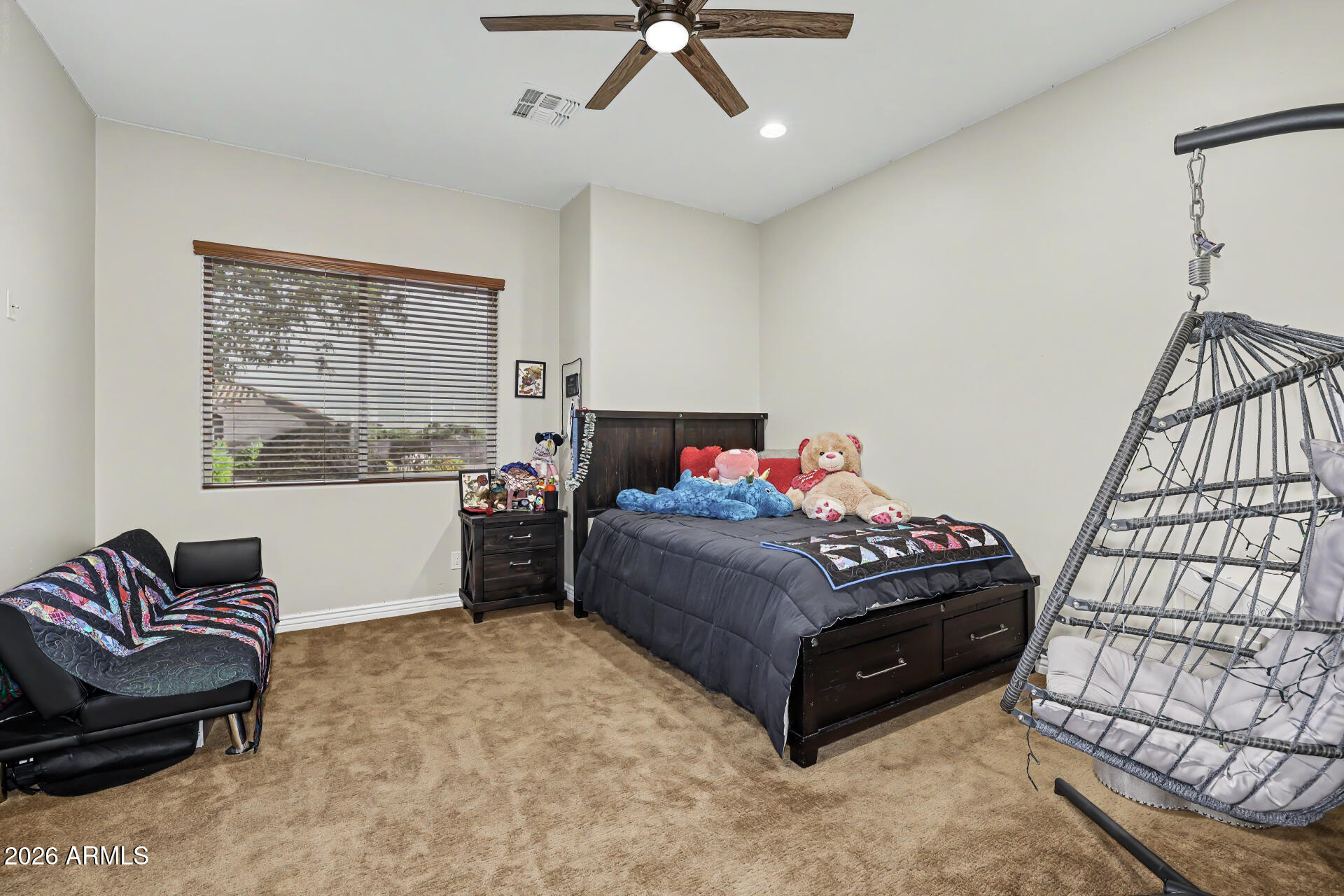 806 W DESERT RANCH Road