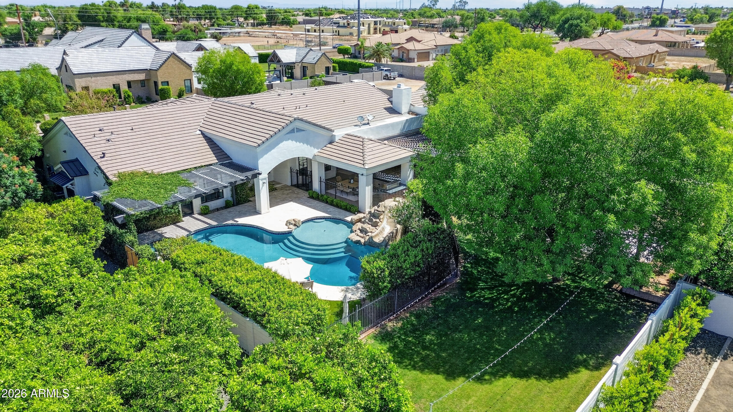 2677 E QUEEN CREEK Road