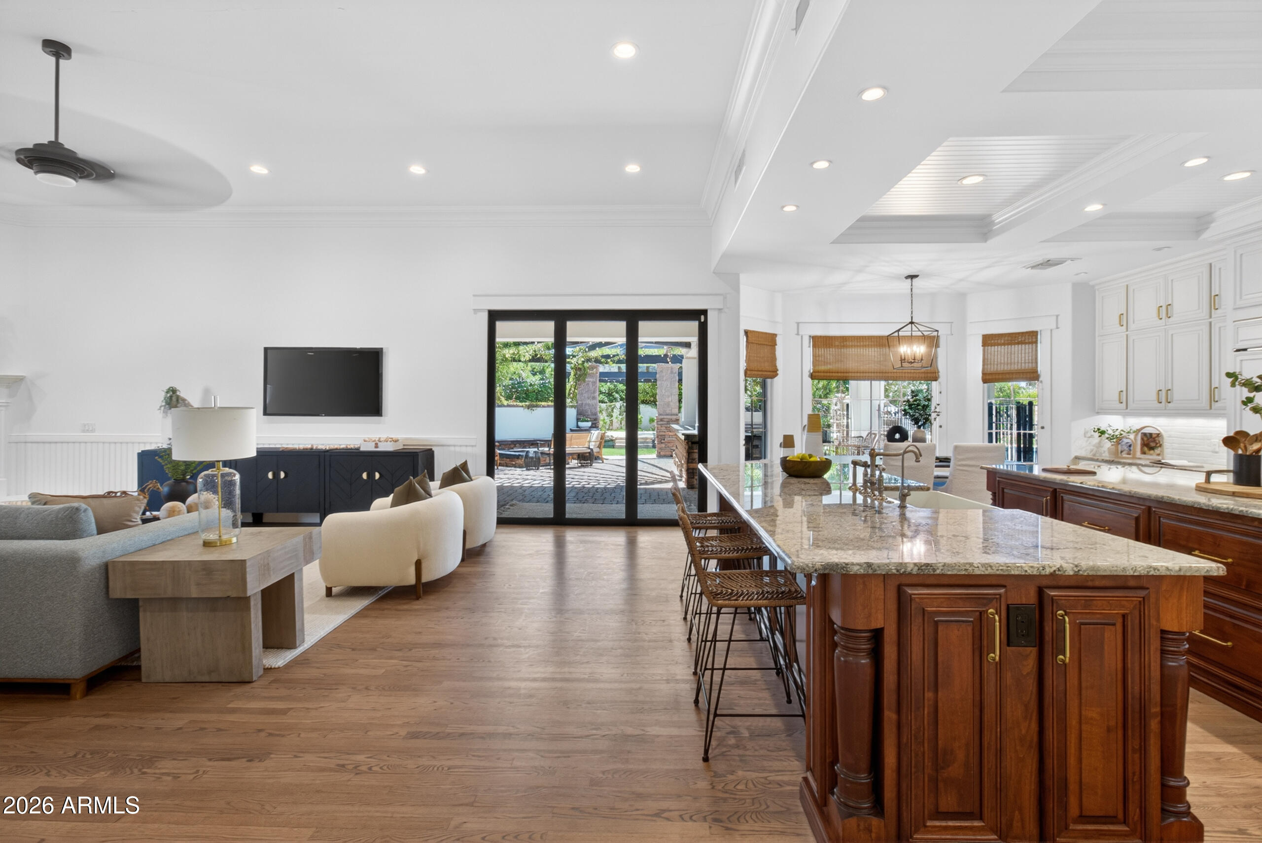 2677 E QUEEN CREEK Road