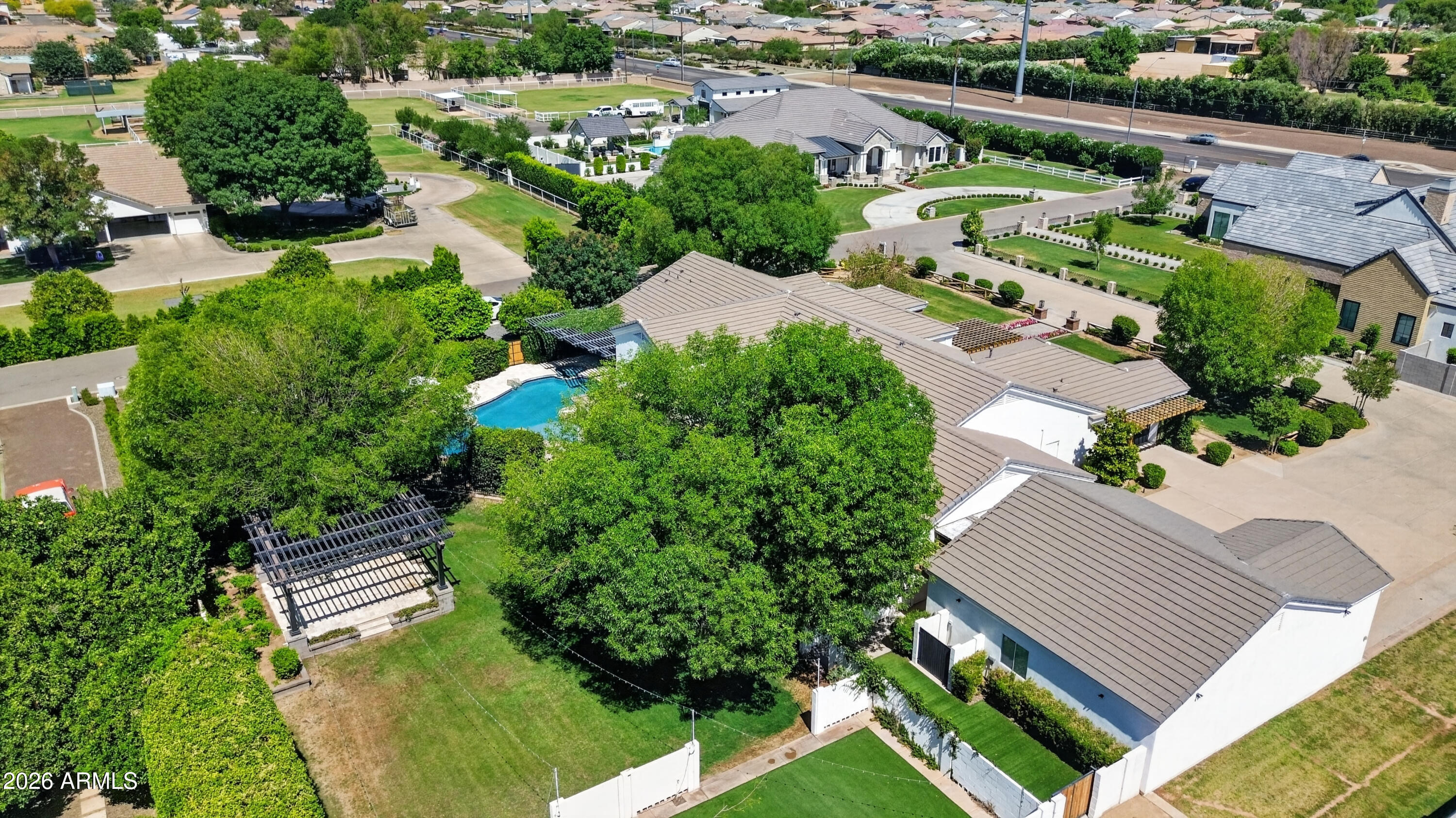 2677 E QUEEN CREEK Road