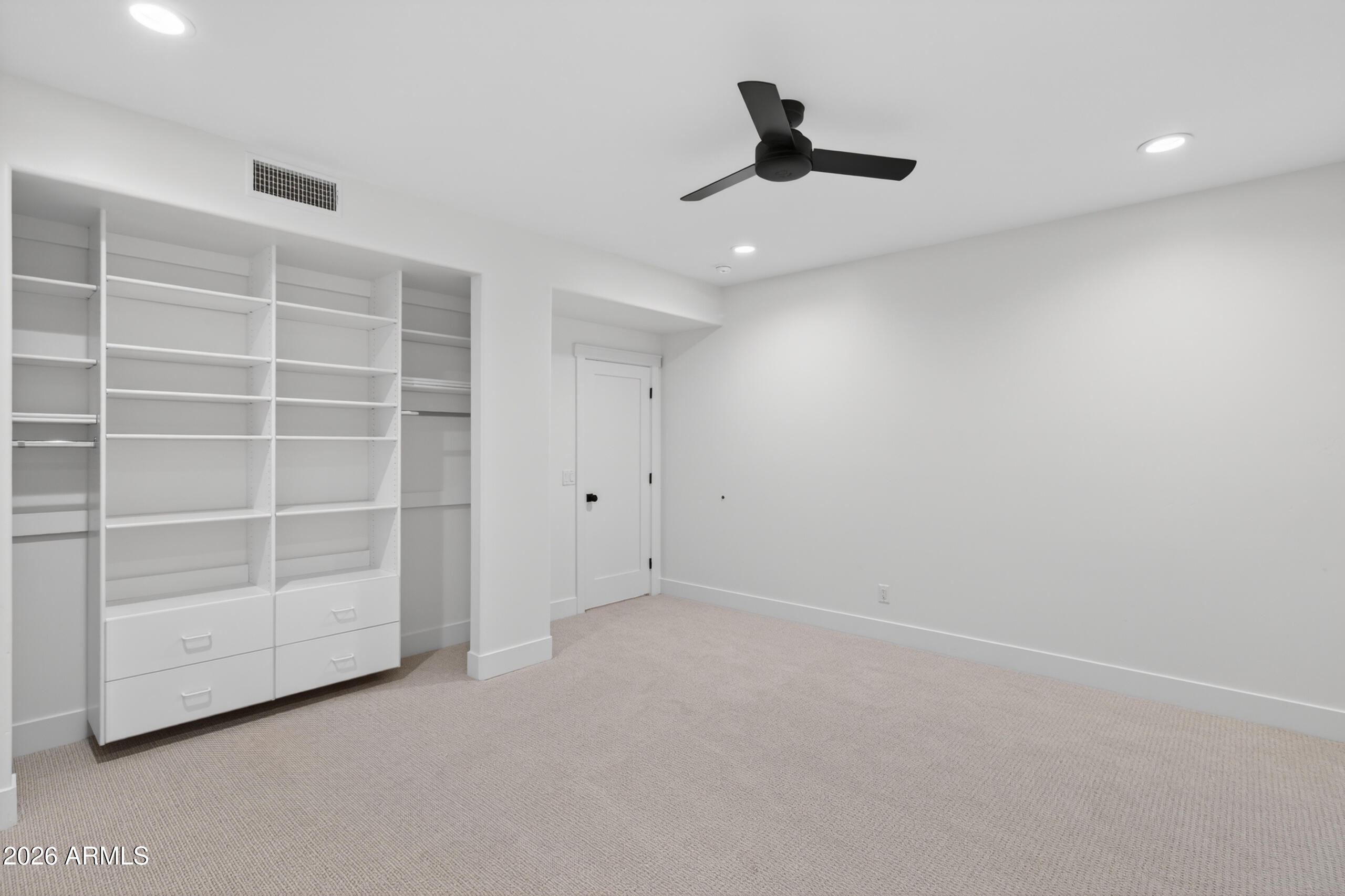2677 E QUEEN CREEK Road