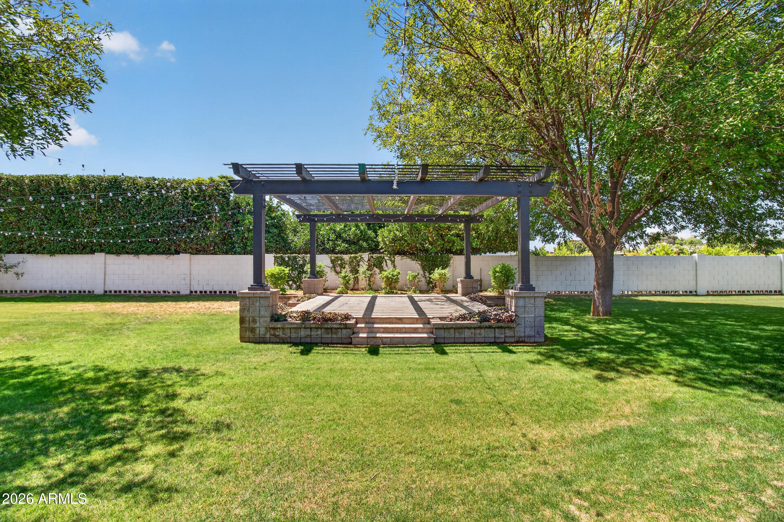 2677 E QUEEN CREEK Road