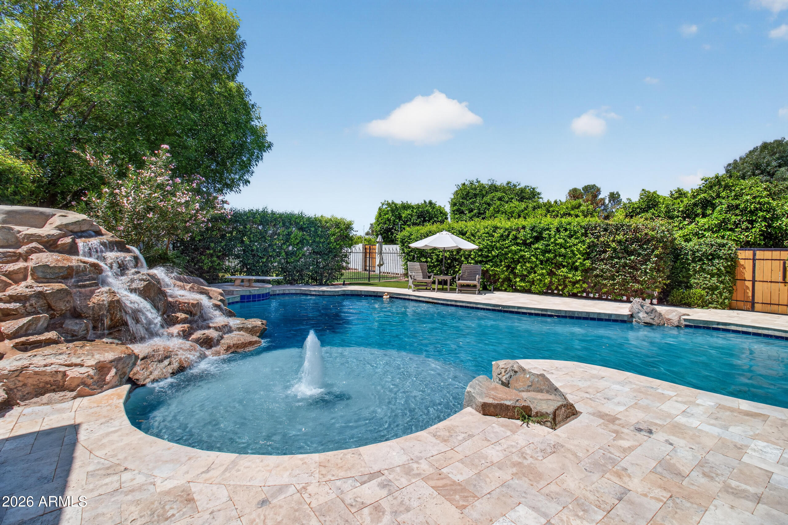 2677 E QUEEN CREEK Road