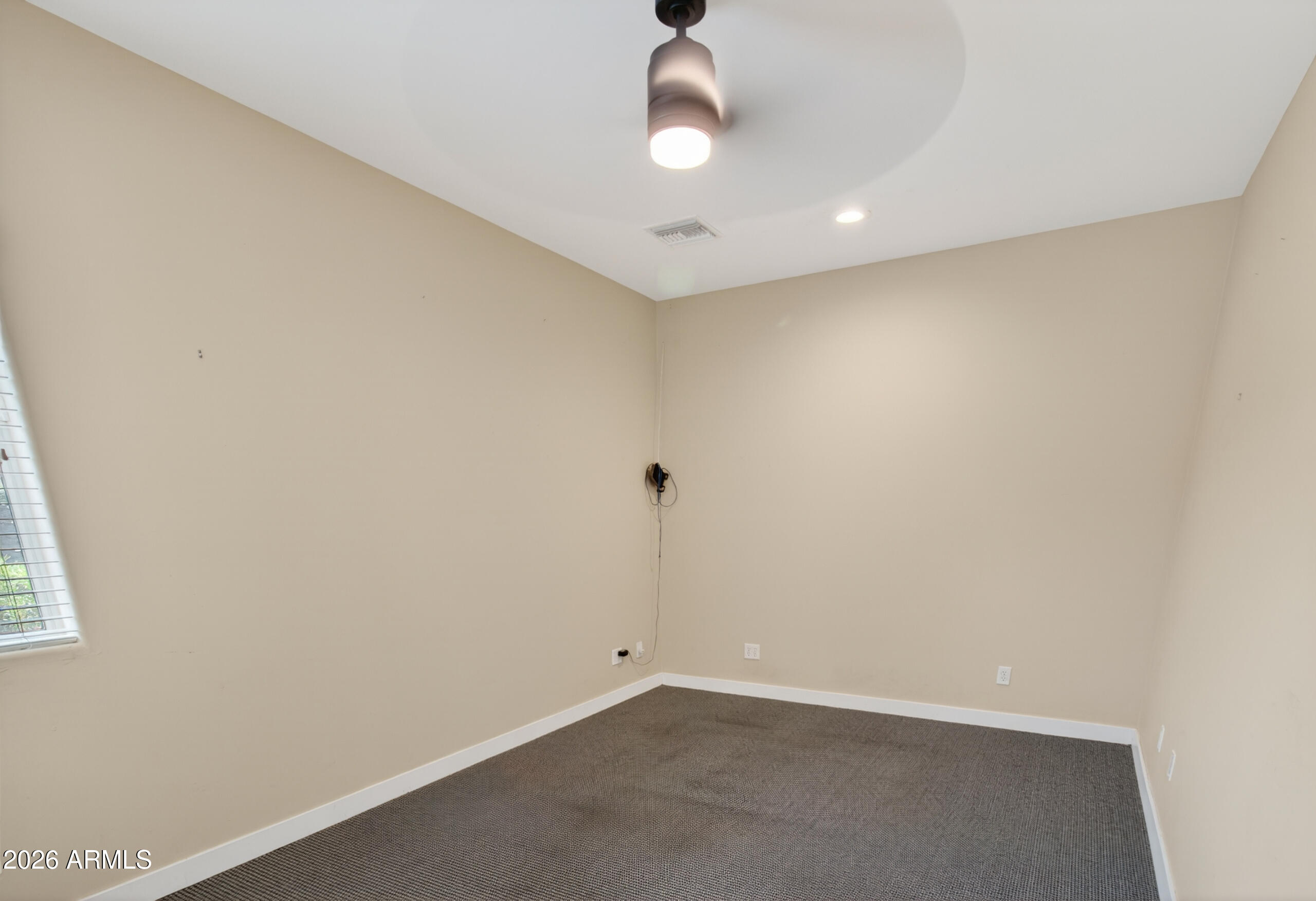 2677 E QUEEN CREEK Road