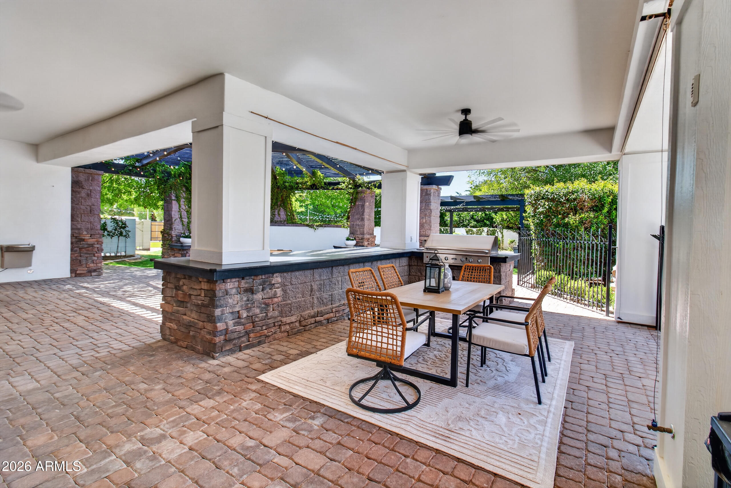2677 E QUEEN CREEK Road
