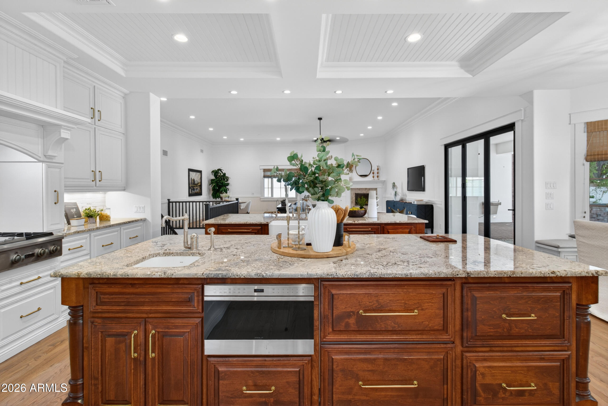 2677 E QUEEN CREEK Road