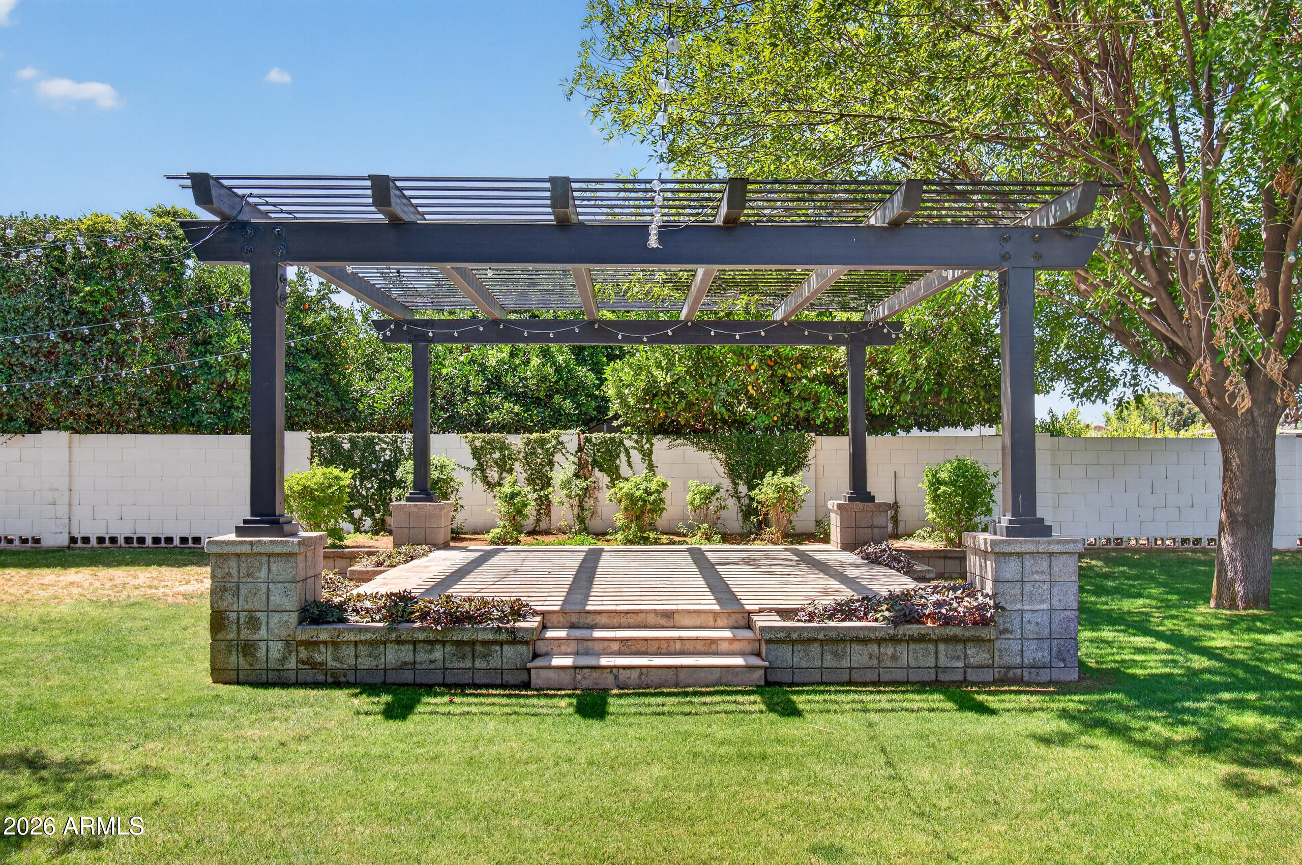 2677 E QUEEN CREEK Road