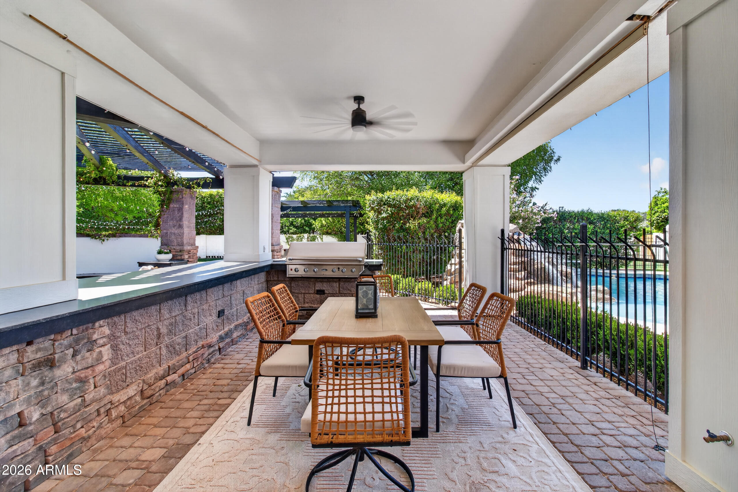 2677 E QUEEN CREEK Road