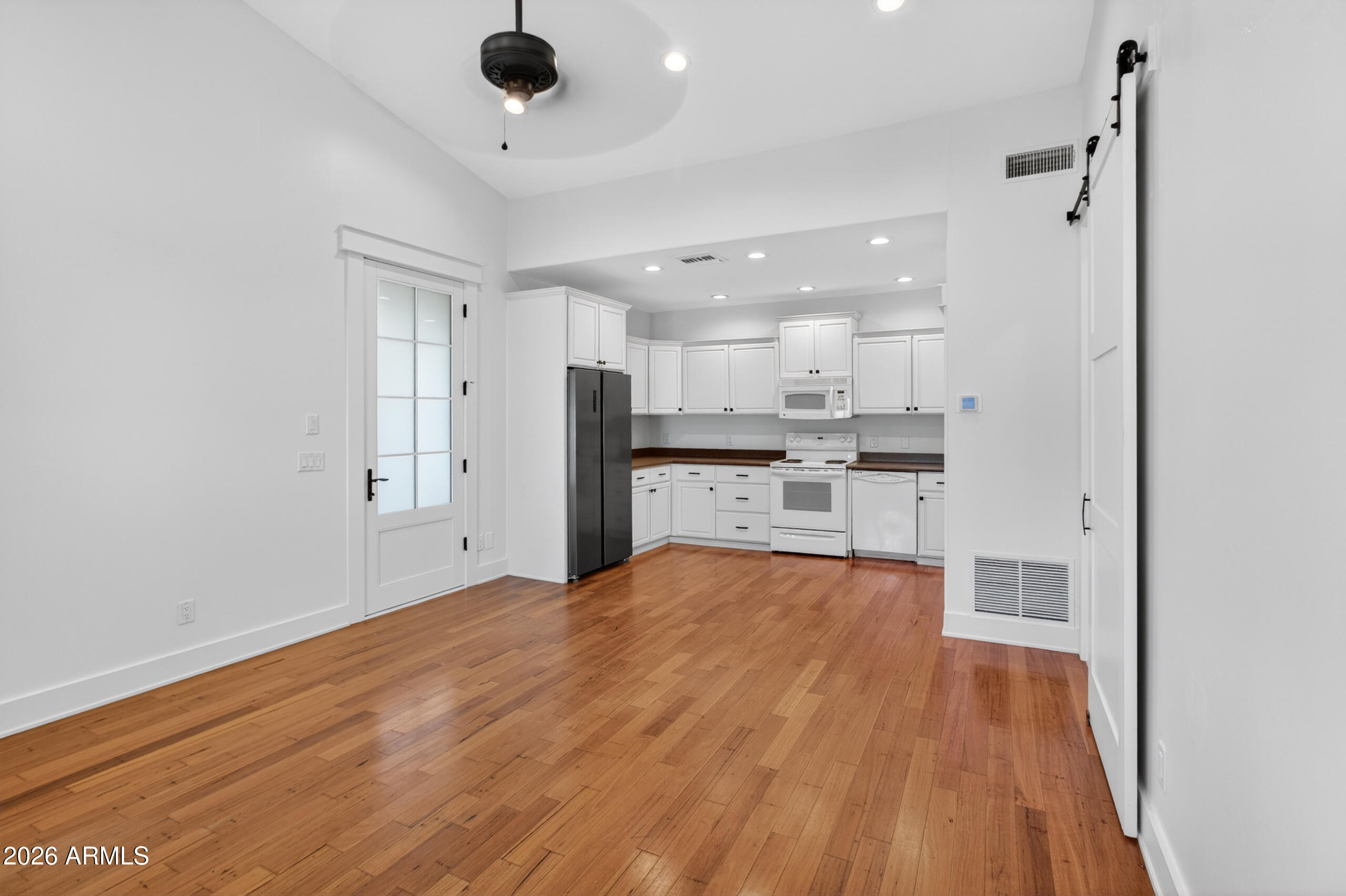2677 E QUEEN CREEK Road